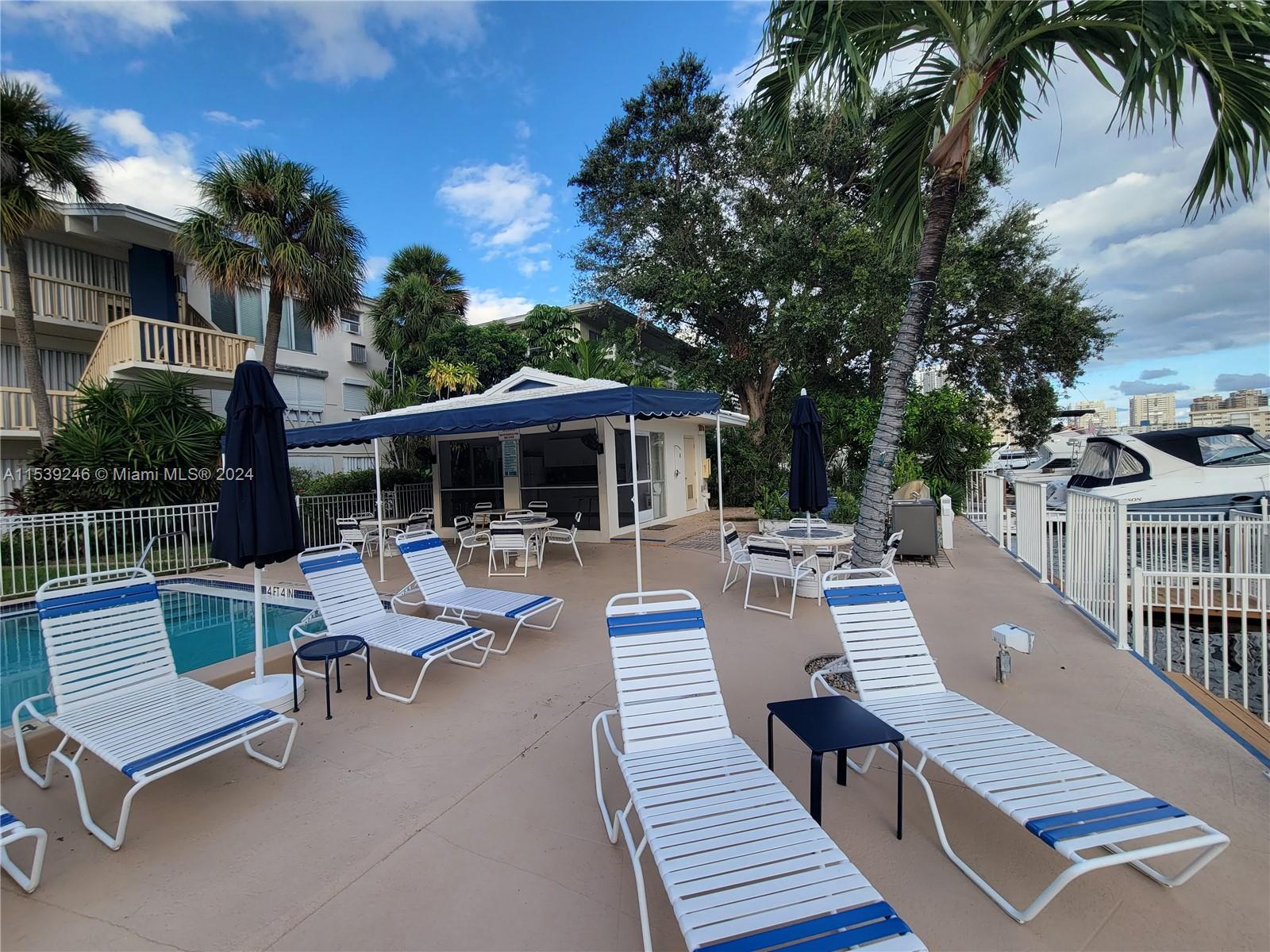 2000 Diana Dr 305, Hallandale Beach, Florida 33009, 2 Bedrooms Bedrooms, ,2 BathroomsBathrooms,Residential,For Sale,2000 Diana Dr 305,A11539246