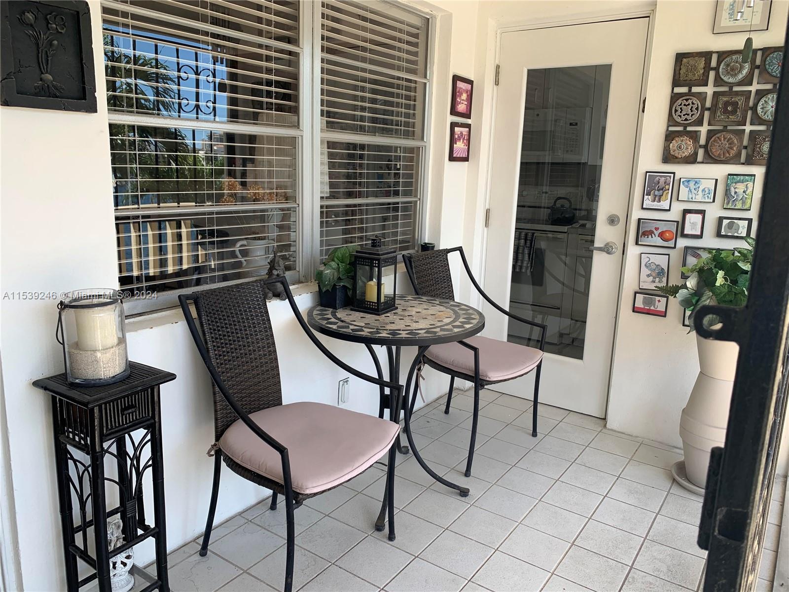 2000 Diana Dr 305, Hallandale Beach, Florida 33009, 2 Bedrooms Bedrooms, ,2 BathroomsBathrooms,Residential,For Sale,2000 Diana Dr 305,A11539246