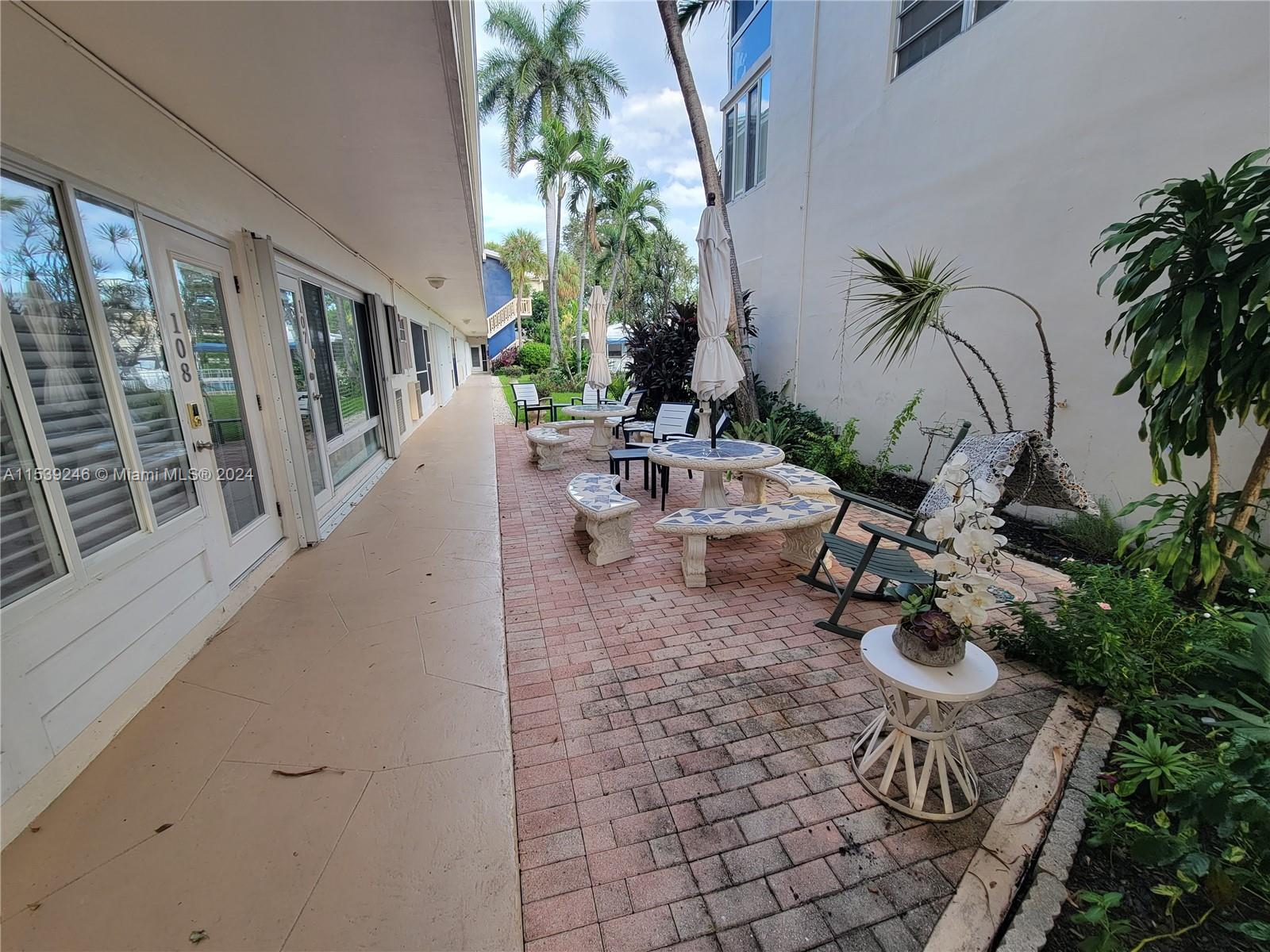 2000 Diana Dr 305, Hallandale Beach, Florida 33009, 2 Bedrooms Bedrooms, ,2 BathroomsBathrooms,Residential,For Sale,2000 Diana Dr 305,A11539246