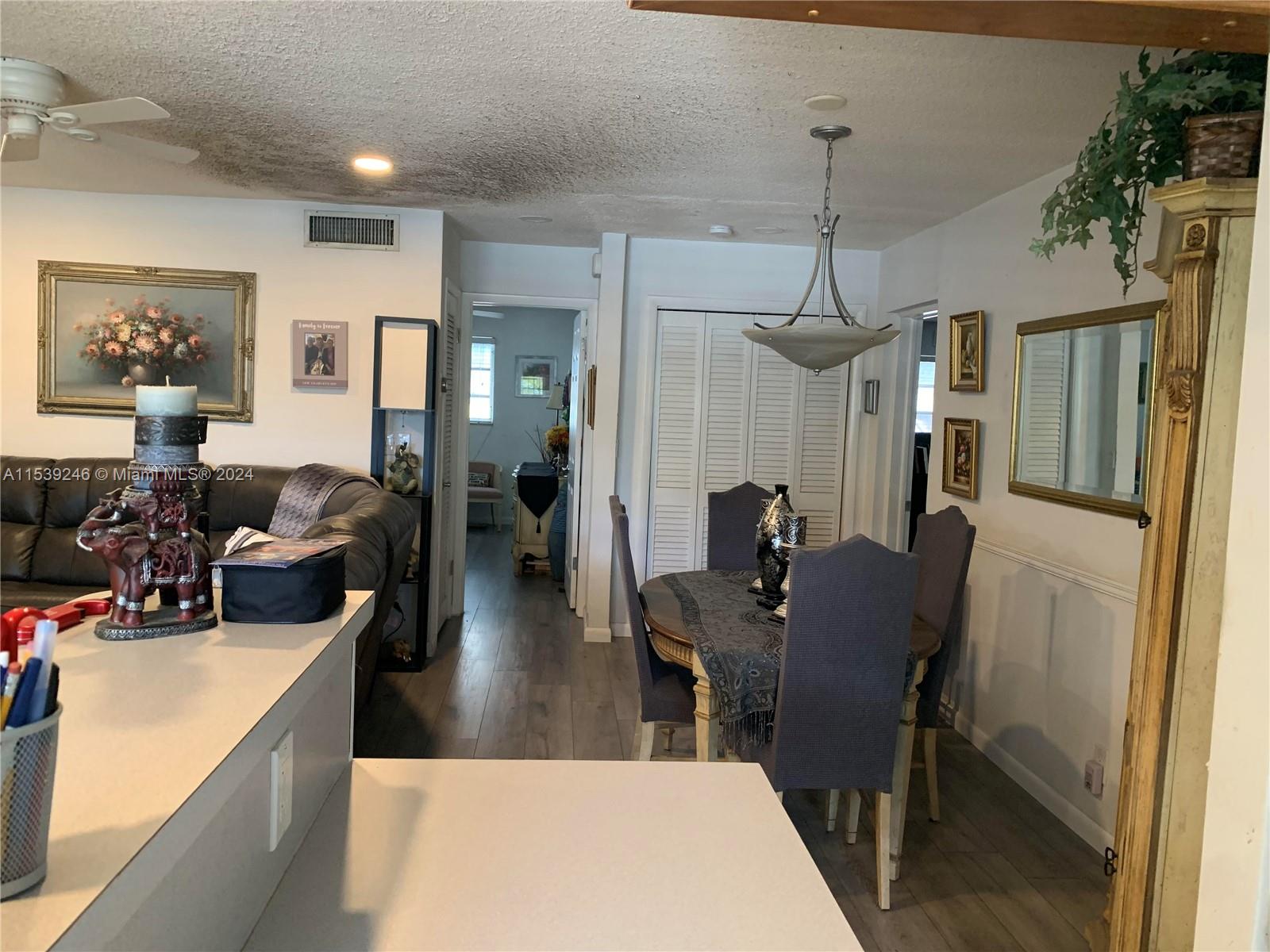 2000 Diana Dr 305, Hallandale Beach, Florida 33009, 2 Bedrooms Bedrooms, ,2 BathroomsBathrooms,Residential,For Sale,2000 Diana Dr 305,A11539246