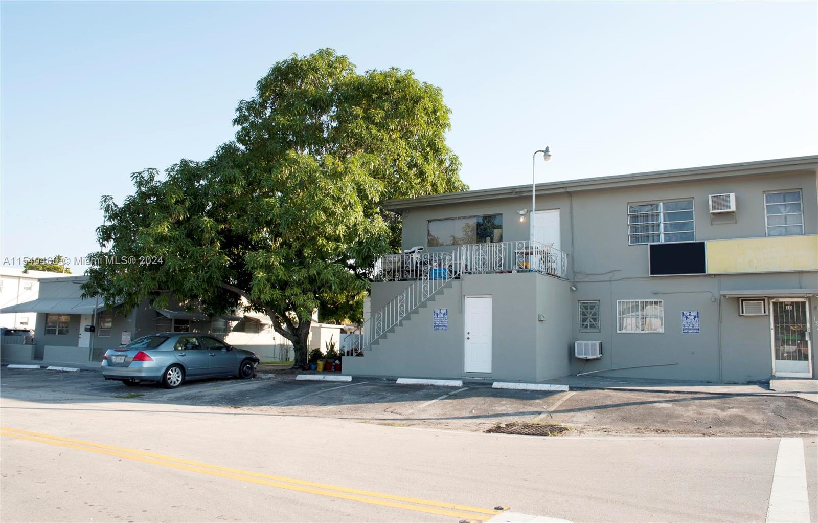 1323 N Federal Hwy #1-10, Hollywood, Florida 33020, ,Commercialsale,For Sale,1323 N Federal Hwy #1-10,A11540460