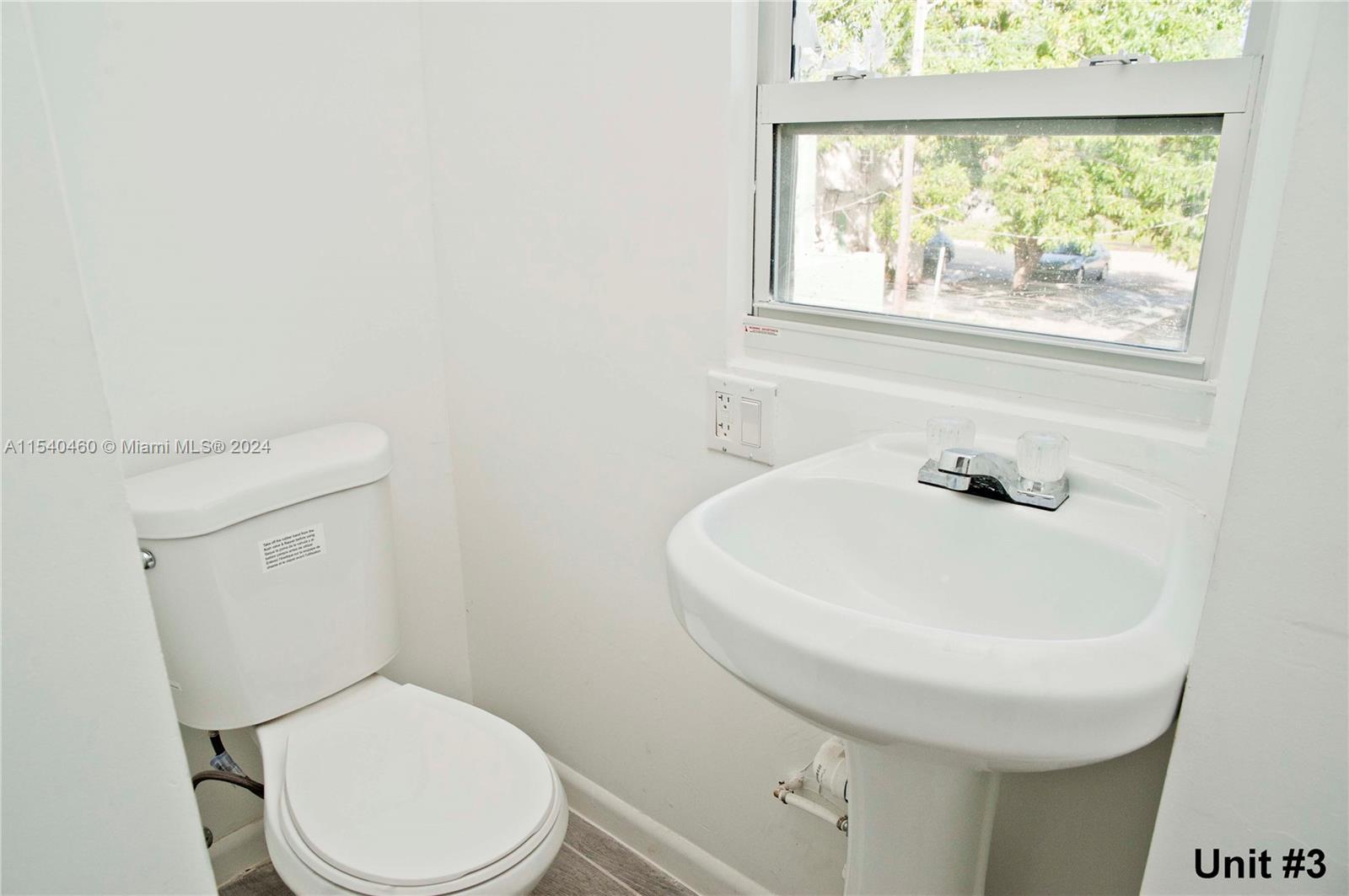 1323 N Federal Hwy #1-10, Hollywood, Florida 33020, ,Commercialsale,For Sale,1323 N Federal Hwy #1-10,A11540460