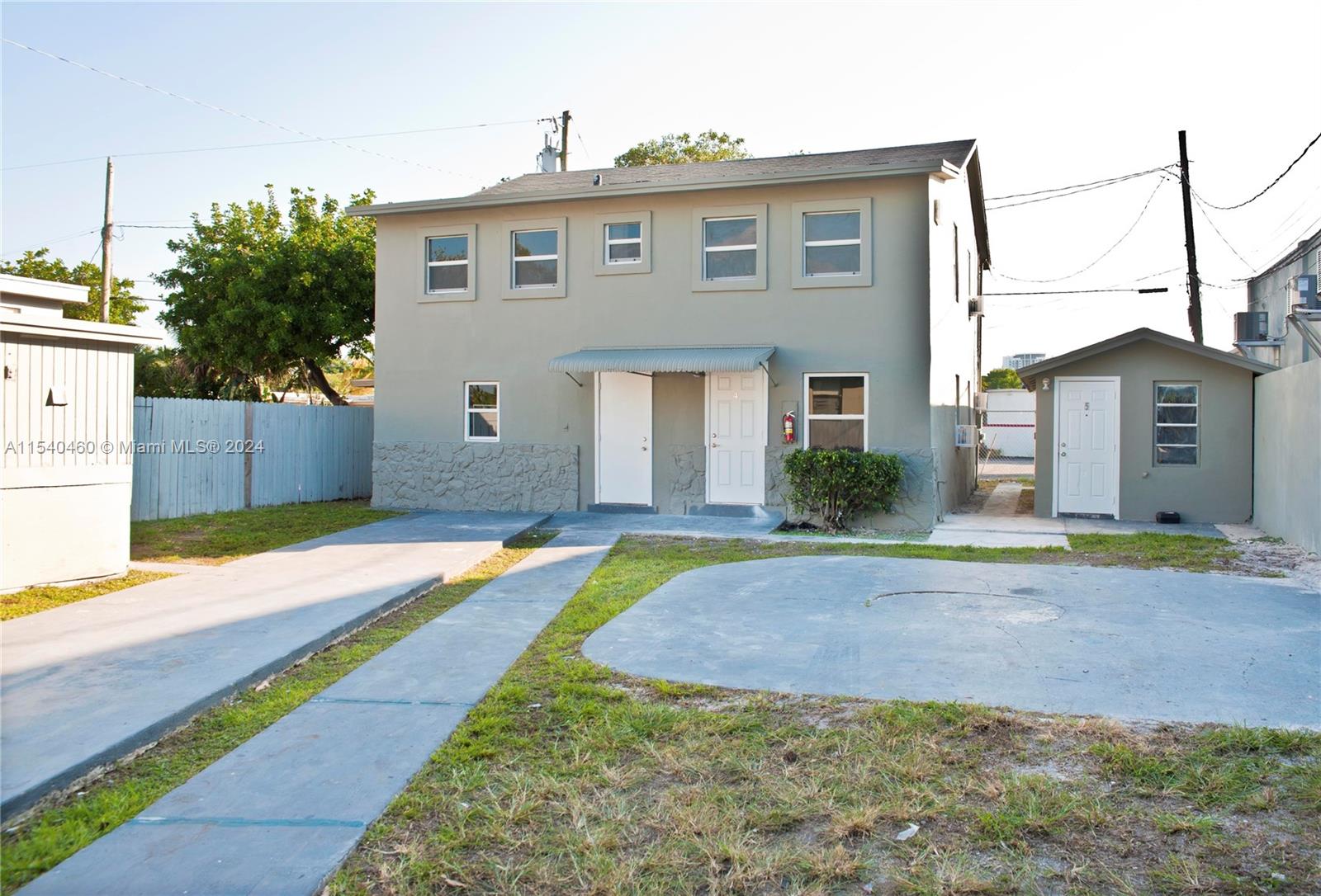 1323 N Federal Hwy #1-10, Hollywood, Florida 33020, ,Commercialsale,For Sale,1323 N Federal Hwy #1-10,A11540460