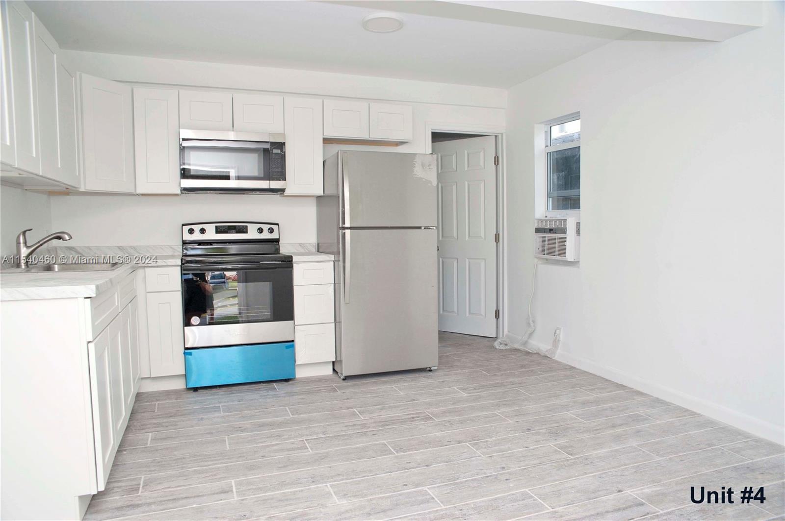 1323 N Federal Hwy #1-10, Hollywood, Florida 33020, ,Commercialsale,For Sale,1323 N Federal Hwy #1-10,A11540460