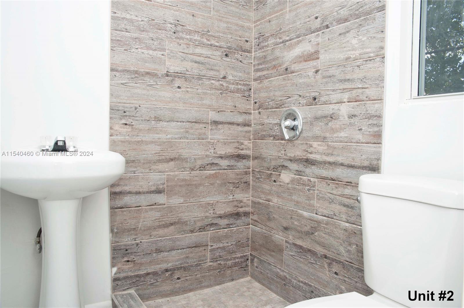 1323 N Federal Hwy #1-10, Hollywood, Florida 33020, ,Commercialsale,For Sale,1323 N Federal Hwy #1-10,A11540460