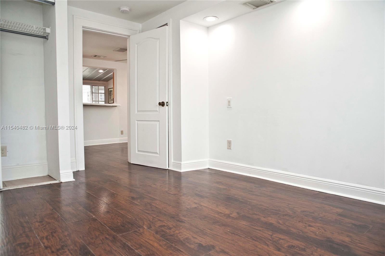 219-223 S 17 Avenue #1-10, Hollywood, Florida 33020, ,Commercialsale,For Sale,219-223 S 17 Avenue #1-10,A11540482