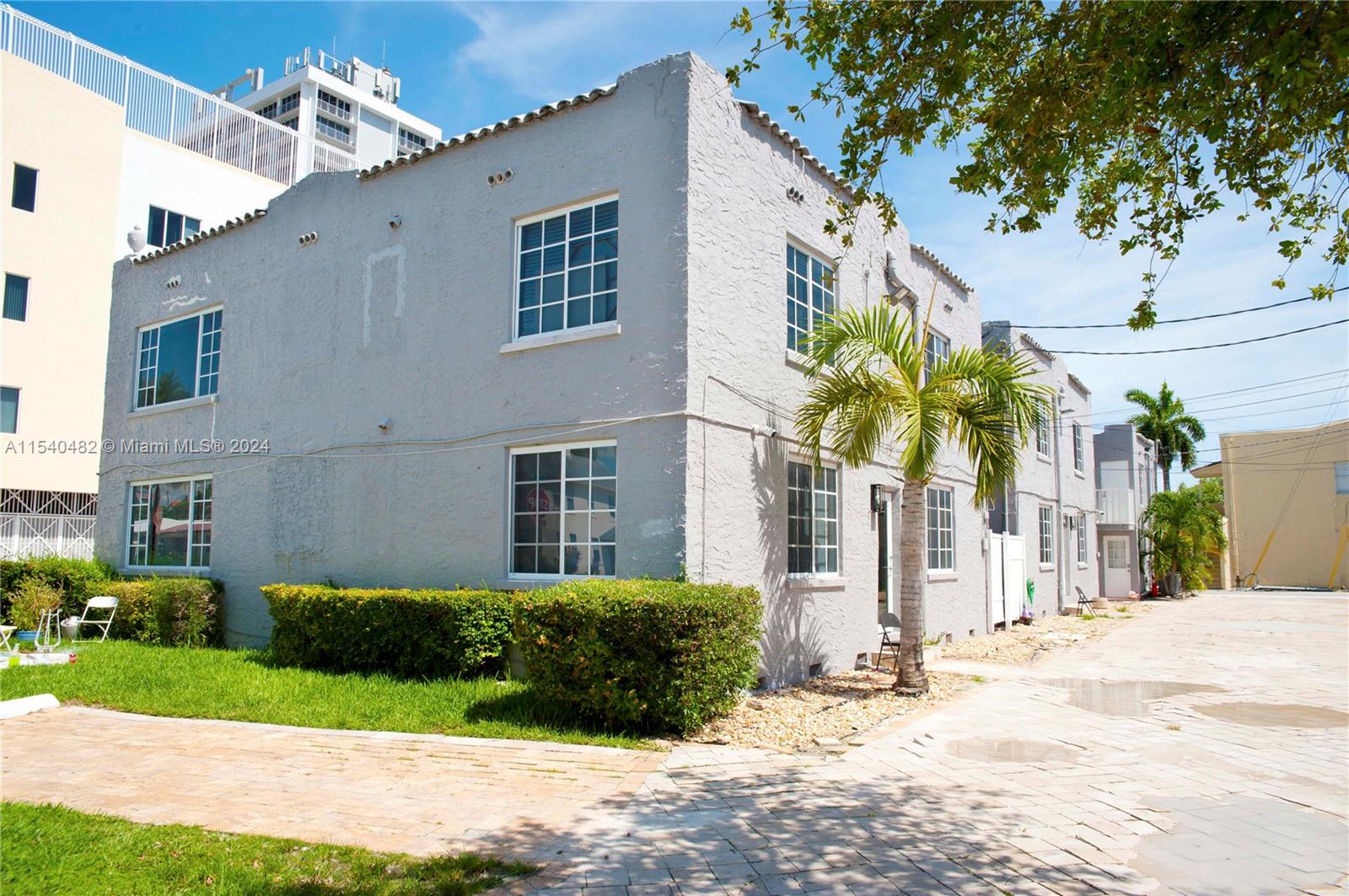 219-223 S 17 Avenue #1-10, Hollywood, Florida 33020, ,Commercialsale,For Sale,219-223 S 17 Avenue #1-10,A11540482