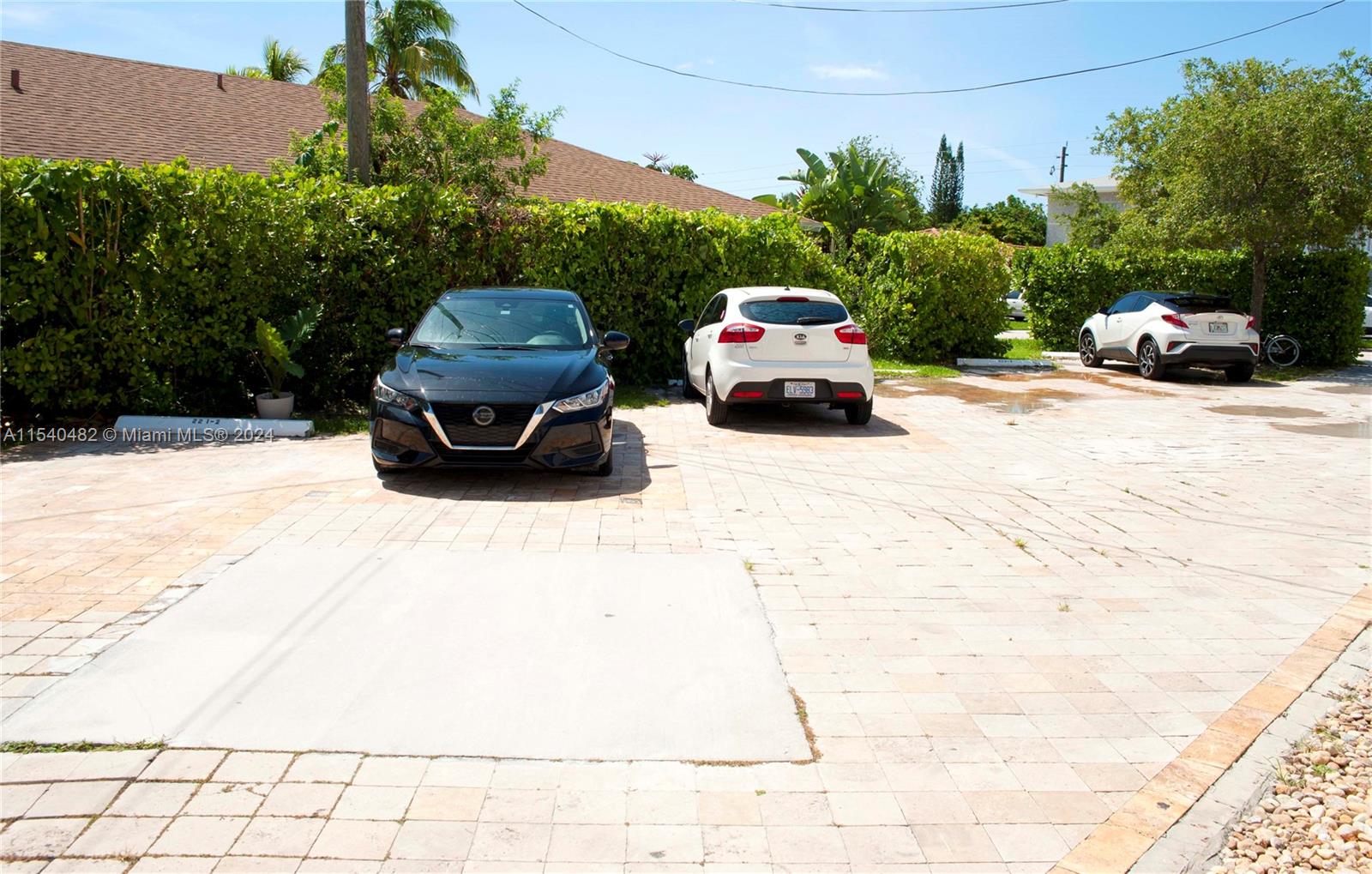 219-223 S 17 Avenue #1-10, Hollywood, Florida 33020, ,Commercialsale,For Sale,219-223 S 17 Avenue #1-10,A11540482