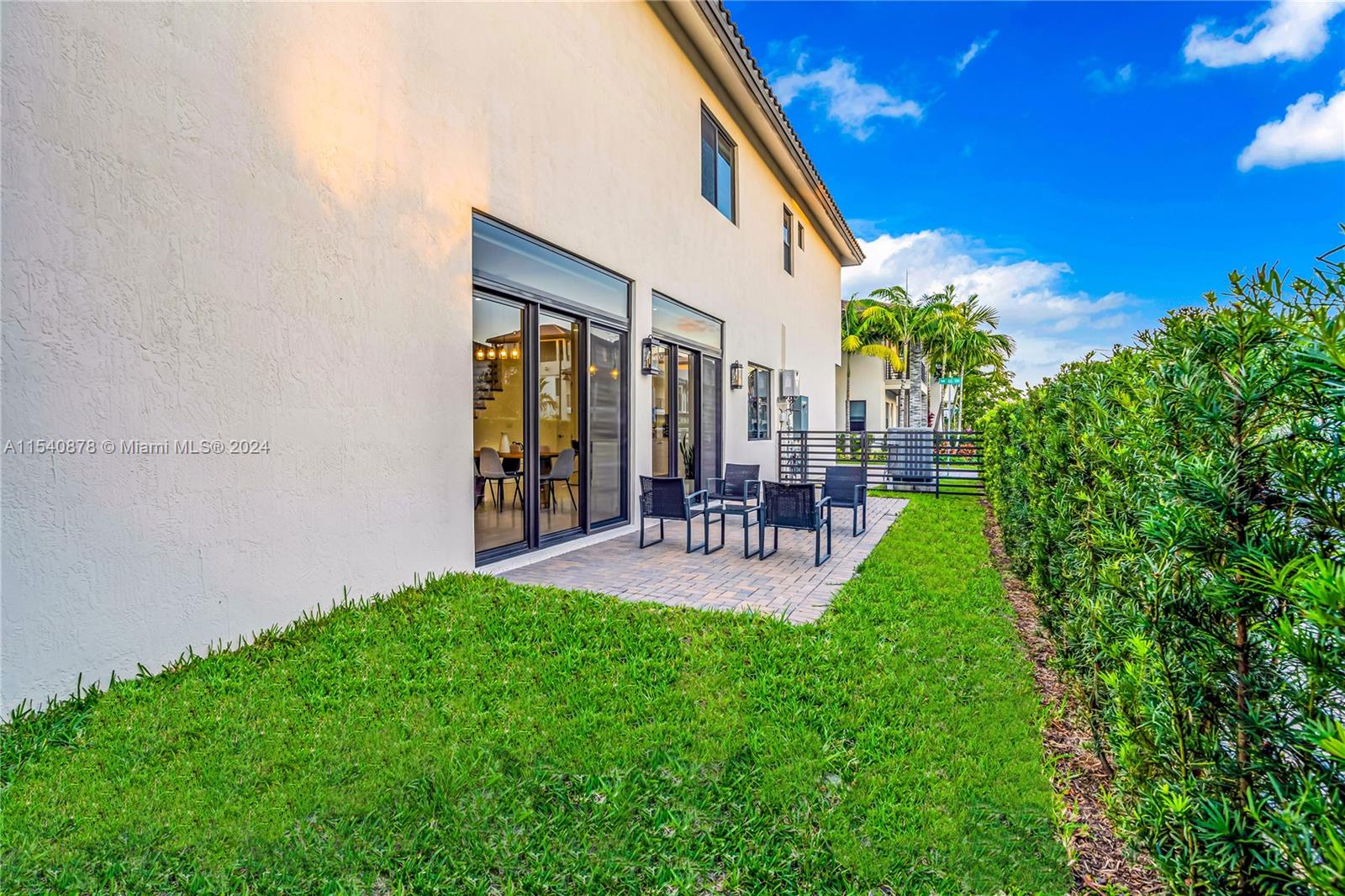 8282 Central Park Blvd, Doral, FL, 33166 United States, 5 Bedrooms Bedrooms, ,4 BathroomsBathrooms,Residential,For Sale,Central Park Blvd,A11540878