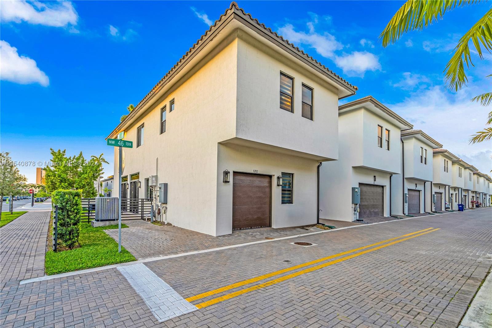 8282 Central Park Blvd, Doral, FL, 33166 United States, 5 Bedrooms Bedrooms, ,4 BathroomsBathrooms,Residential,For Sale,Central Park Blvd,A11540878