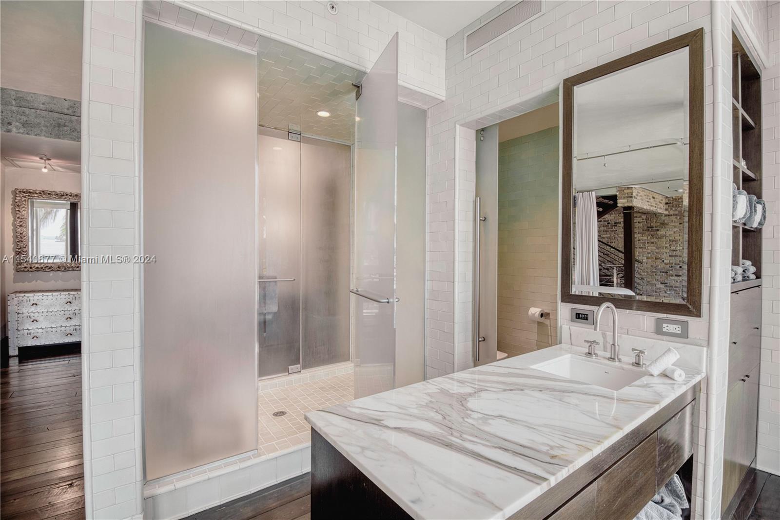 1000 Pointe Dr, Miami Beach, FL, 33139 United States, 3 Bedrooms Bedrooms, ,3 BathroomsBathrooms,Residential,For Sale,Pointe Dr,A11540677