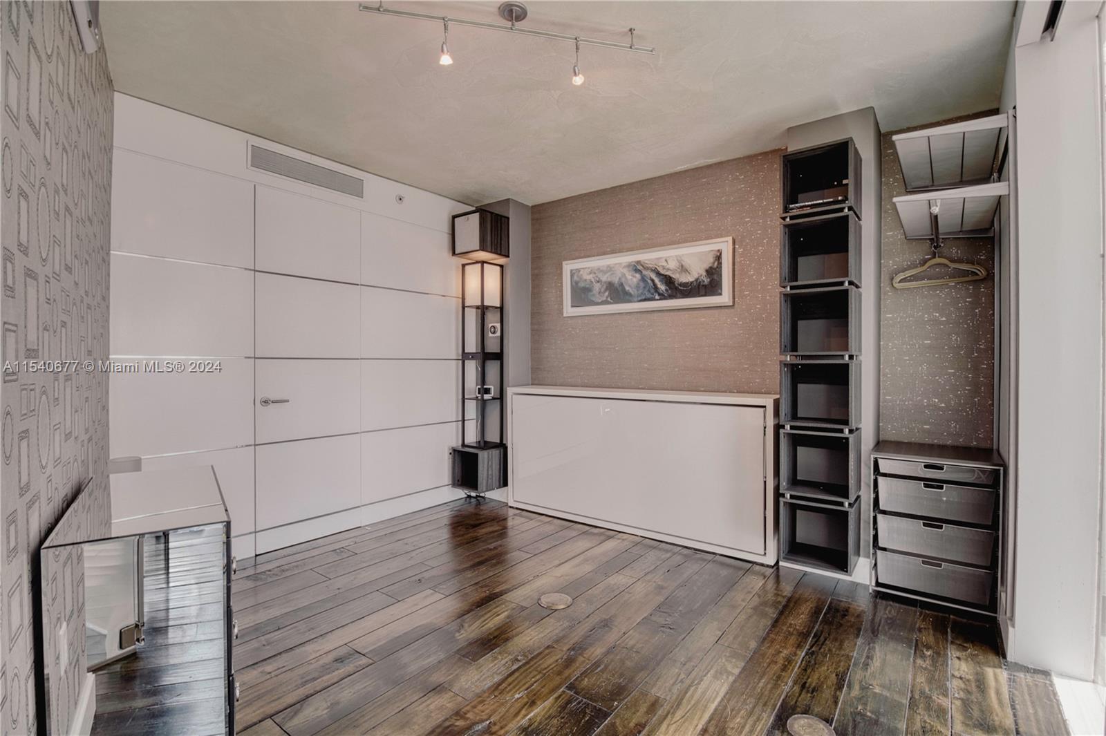 1000 Pointe Dr, Miami Beach, FL, 33139 United States, 3 Bedrooms Bedrooms, ,3 BathroomsBathrooms,Residential,For Sale,Pointe Dr,A11540677