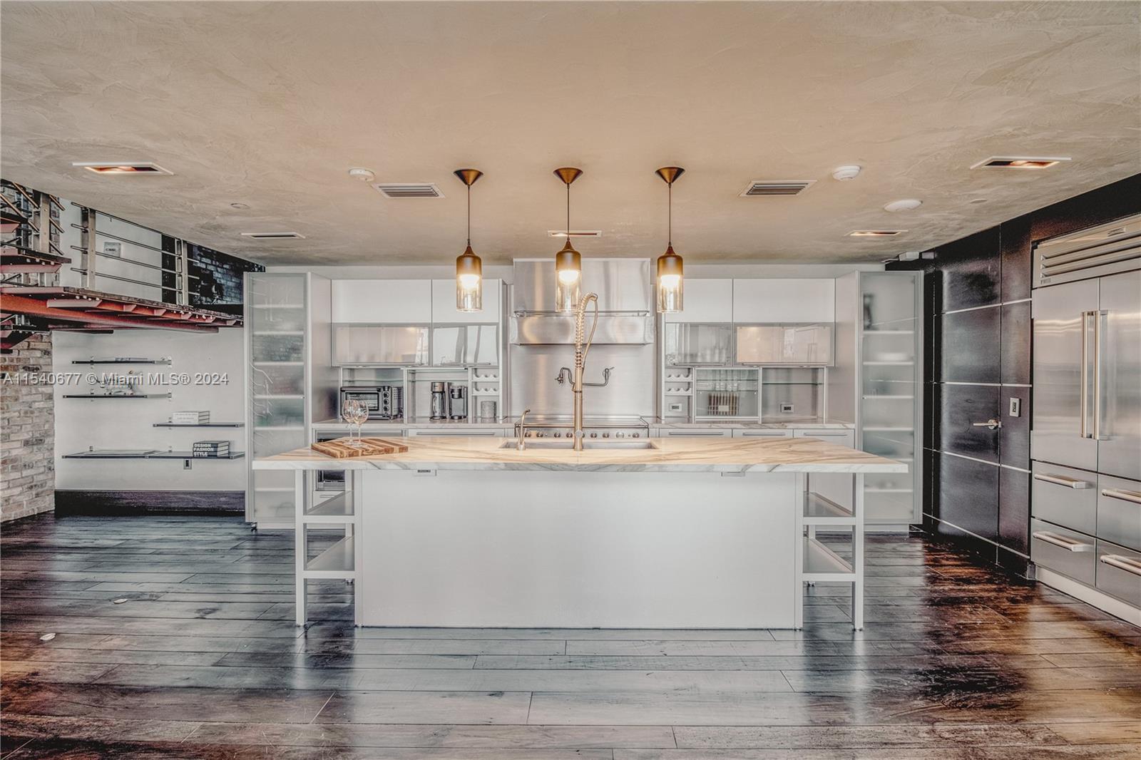 1000 Pointe Dr, Miami Beach, FL, 33139 United States, 3 Bedrooms Bedrooms, ,3 BathroomsBathrooms,Residential,For Sale,Pointe Dr,A11540677