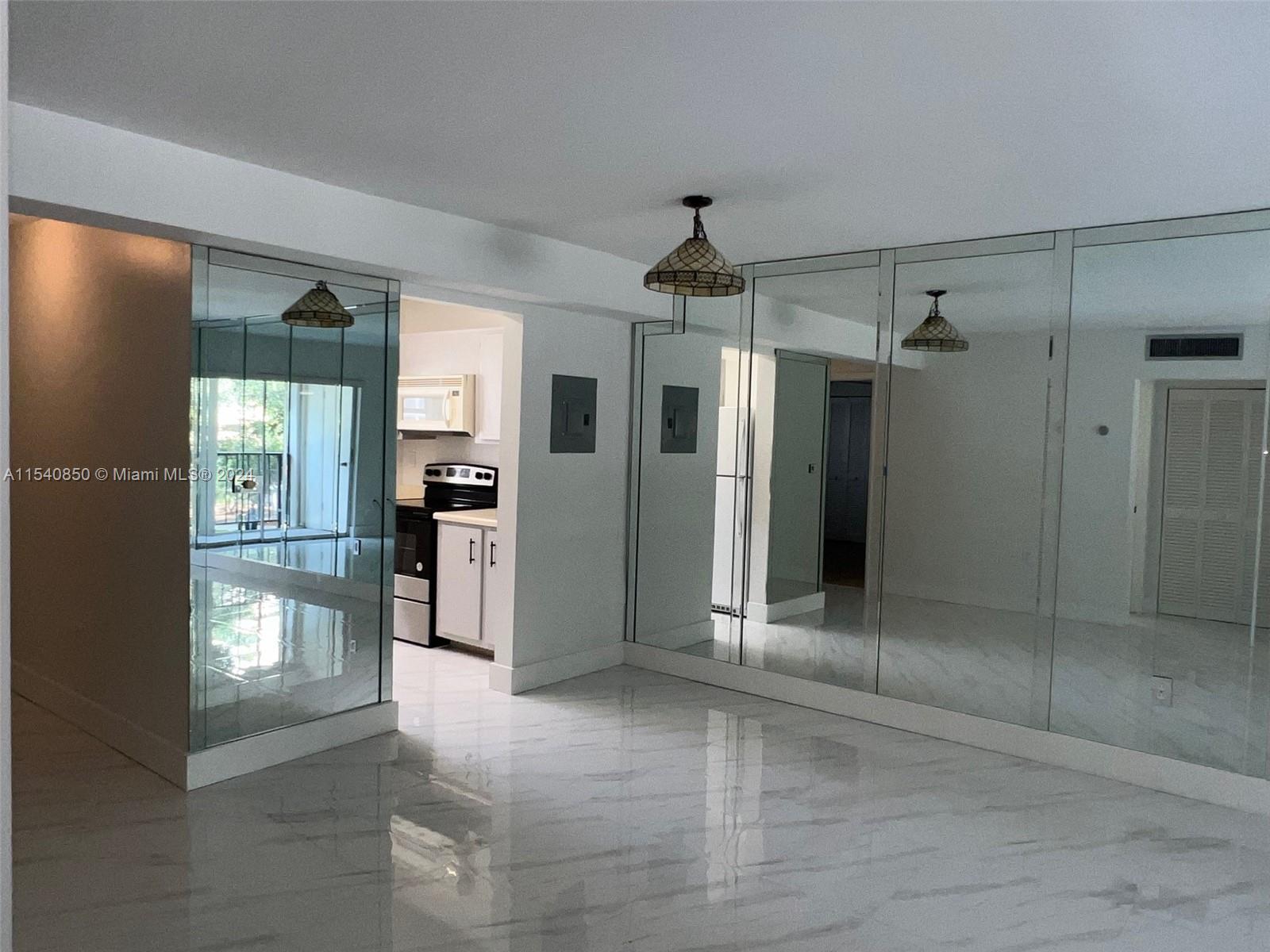 Sunny Isles Beach, FL, 33160 United States, 2 Bedrooms Bedrooms, ,1 BathroomBathrooms,Residential,For Sale,A11540850