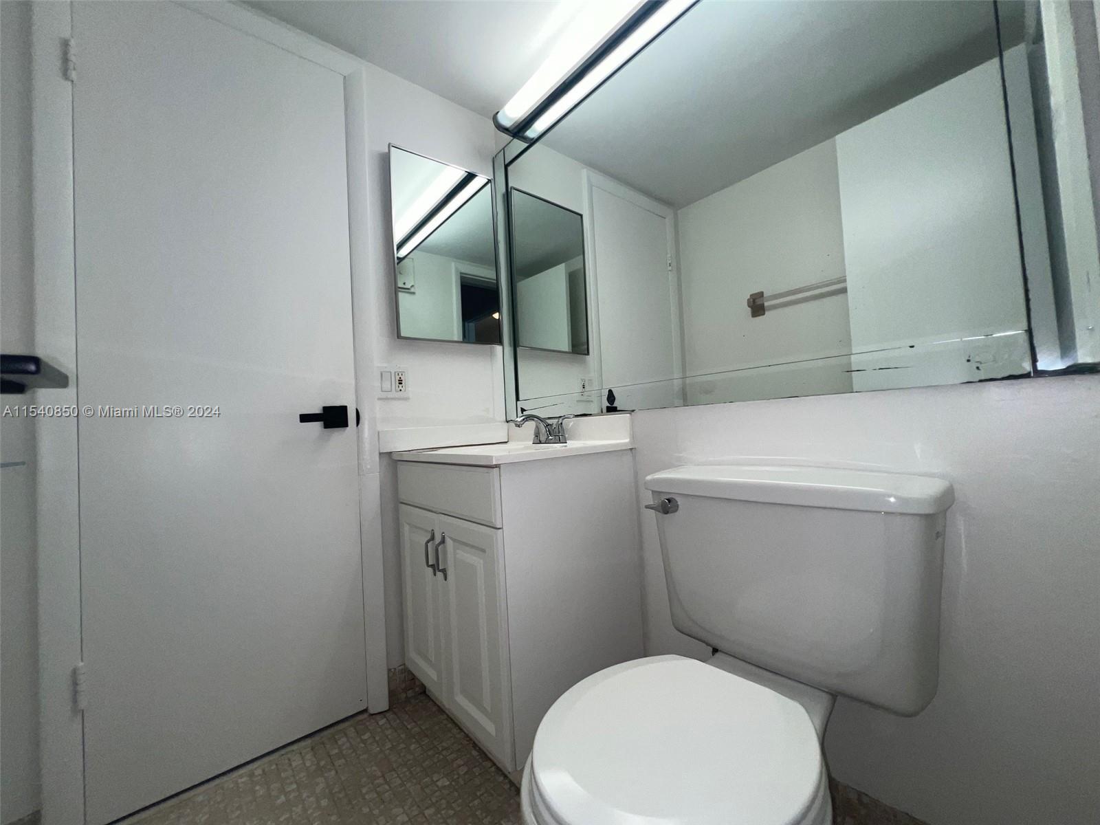 Sunny Isles Beach, FL, 33160 United States, 2 Bedrooms Bedrooms, ,1 BathroomBathrooms,Residential,For Sale,A11540850