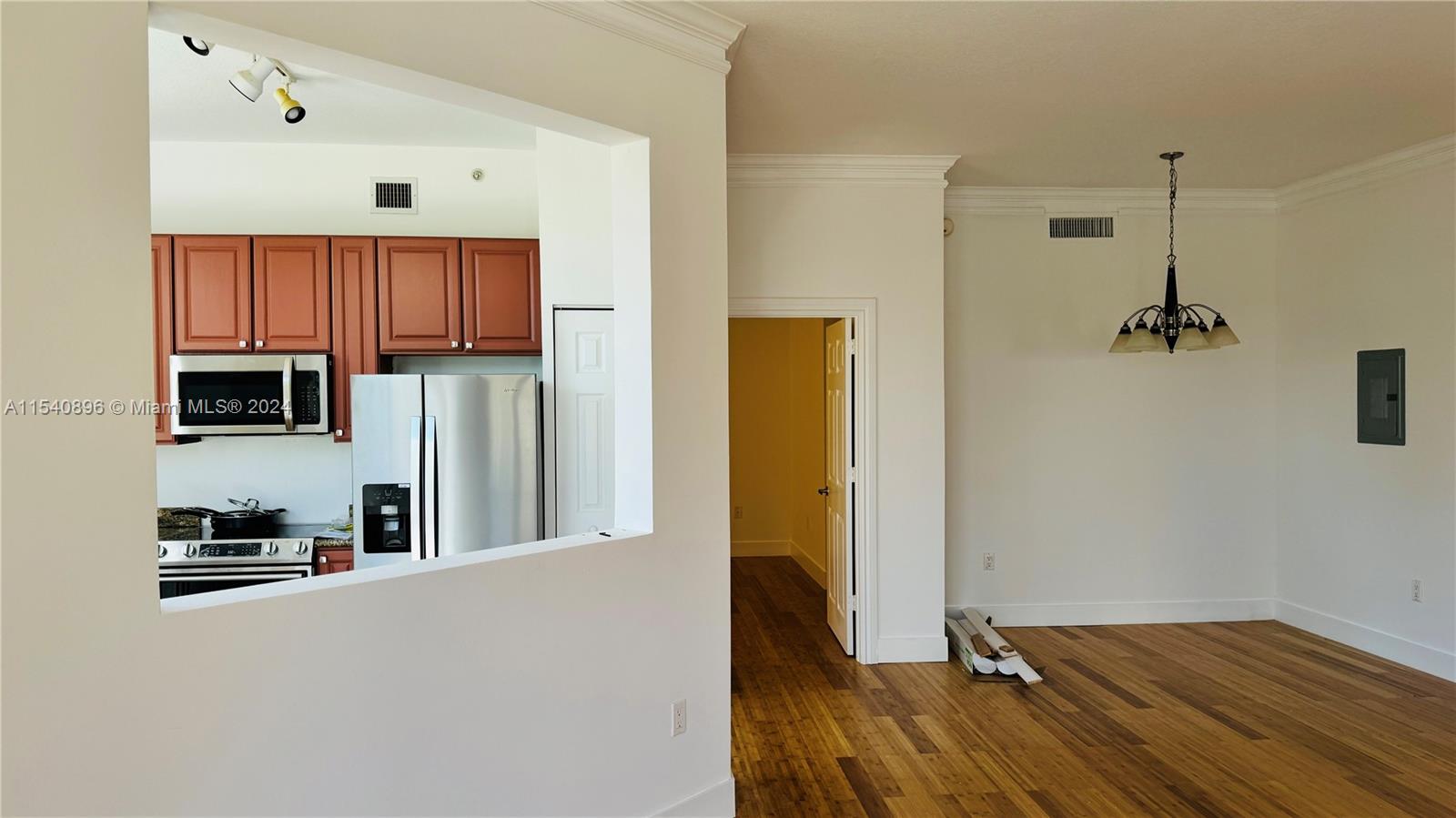 3001 NE 185th St 431, Aventura, Florida 33180, 2 Bedrooms Bedrooms, ,2 BathroomsBathrooms,Residential,For Sale,3001 NE 185th St 431,A11540896