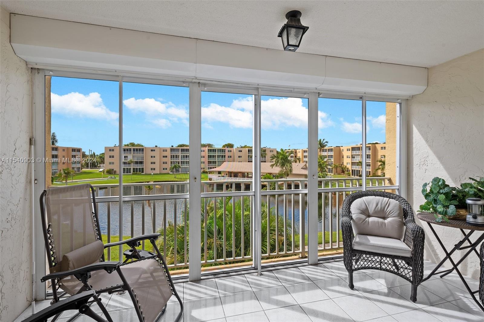 1024 SE 3rd Ave 303, Dania Beach, Florida 33004, 2 Bedrooms Bedrooms, ,2 BathroomsBathrooms,Residential,For Sale,1024 SE 3rd Ave 303,A11540903