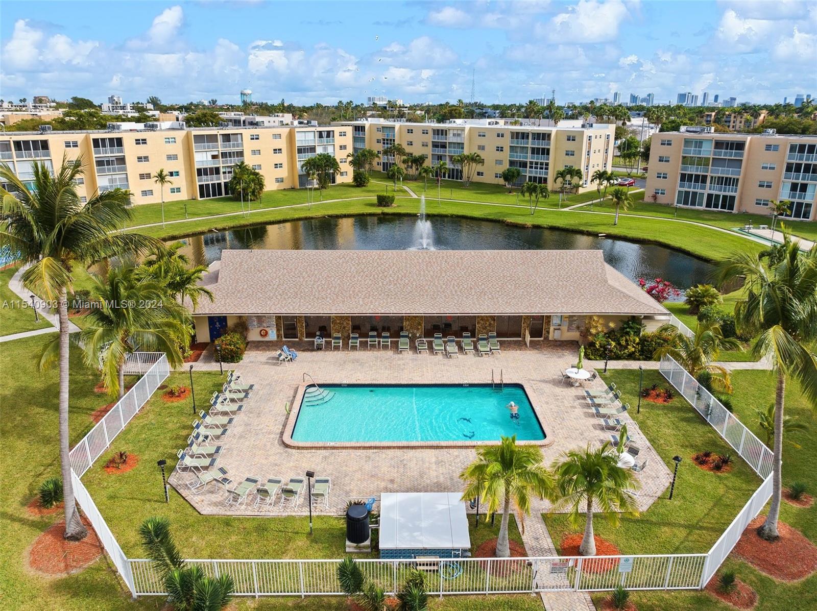 1024 SE 3rd Ave 303, Dania Beach, Florida 33004, 2 Bedrooms Bedrooms, ,2 BathroomsBathrooms,Residential,For Sale,1024 SE 3rd Ave 303,A11540903