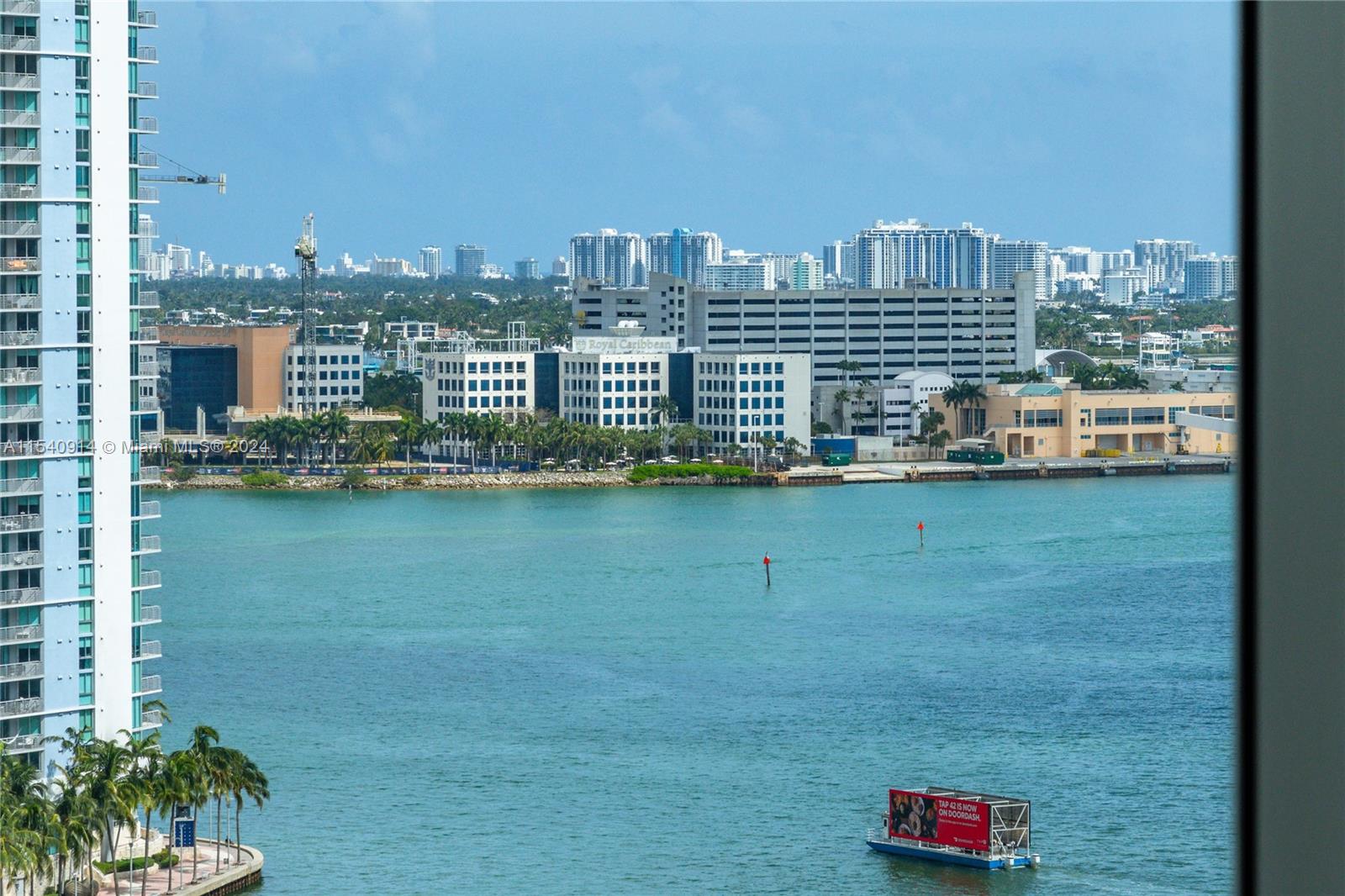 Miami, Florida 33131, 2 Bedrooms Bedrooms, ,2 BathroomsBathrooms,Residentiallease,For Rent,A11540914