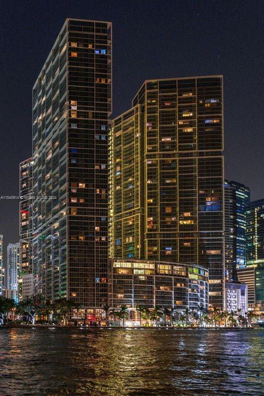 Miami, Florida 33131, 2 Bedrooms Bedrooms, ,2 BathroomsBathrooms,Residentiallease,For Rent,A11540914