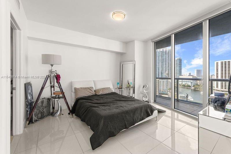 Miami, Florida 33131, 2 Bedrooms Bedrooms, ,2 BathroomsBathrooms,Residentiallease,For Rent,A11540914