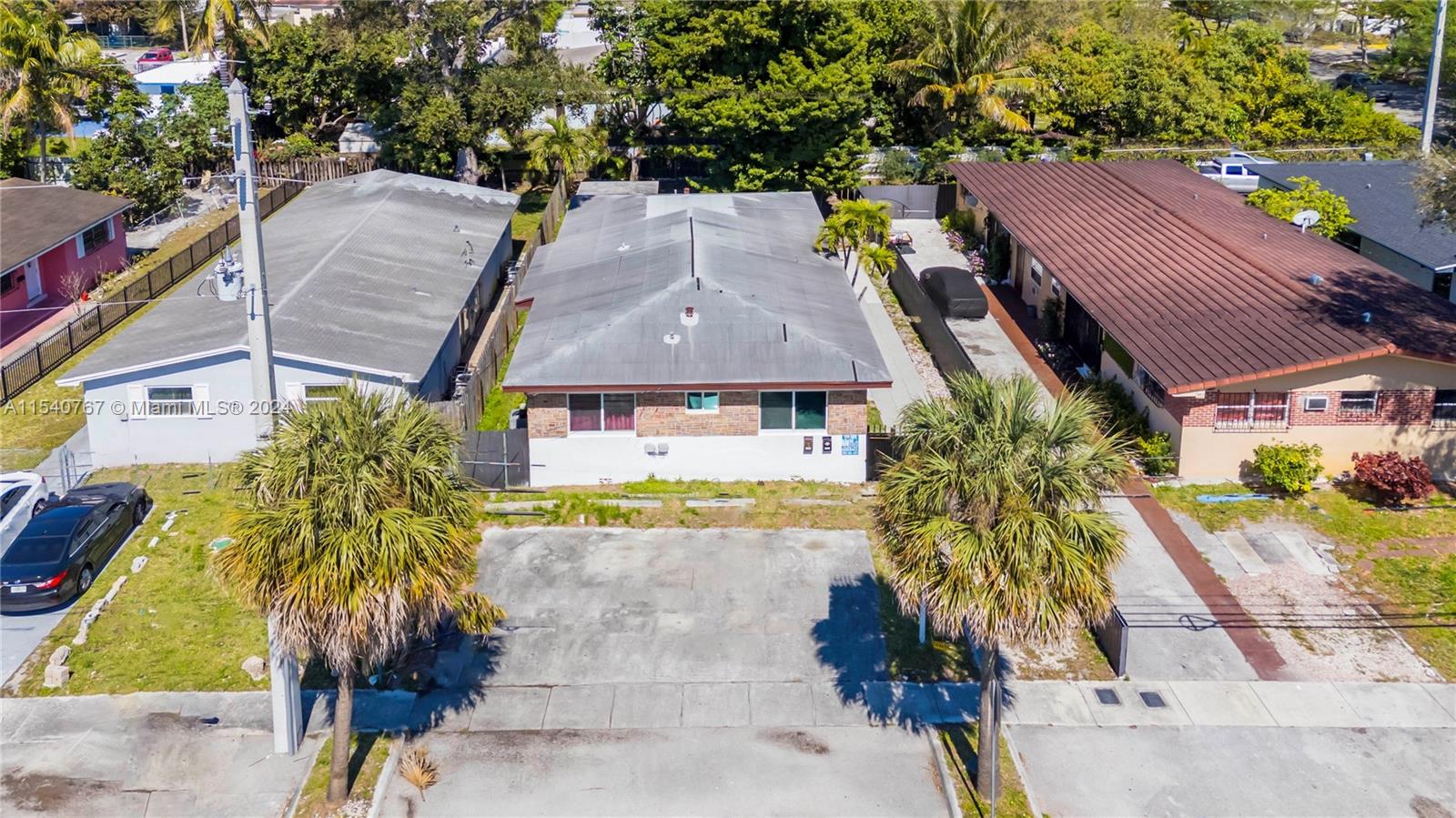 181 NE 168th St 2, North Miami Beach, Florida 33162, 2 Bedrooms Bedrooms, ,1 BathroomBathrooms,Residentiallease,For Rent,181 NE 168th St 2,A11540767