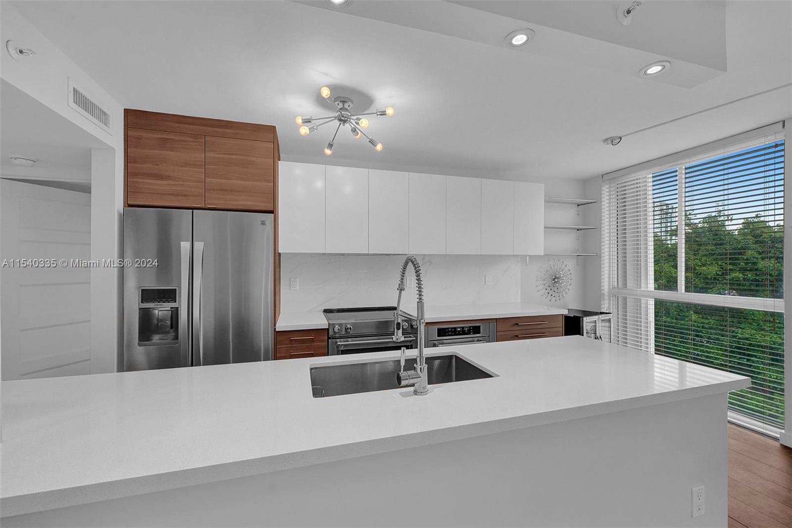 1688 West Ave 209, Miami Beach, Florida 33139, 2 Bedrooms Bedrooms, ,2 BathroomsBathrooms,Residential,For Sale,1688 West Ave 209,A11540335