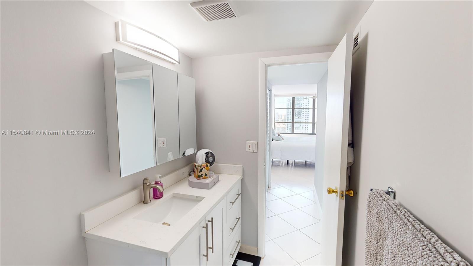 600 Three Islands Blvd 1119, Hallandale Beach, Florida 33009, 2 Bedrooms Bedrooms, ,2 BathroomsBathrooms,Residential,For Sale,600 Three Islands Blvd 1119,A11540841