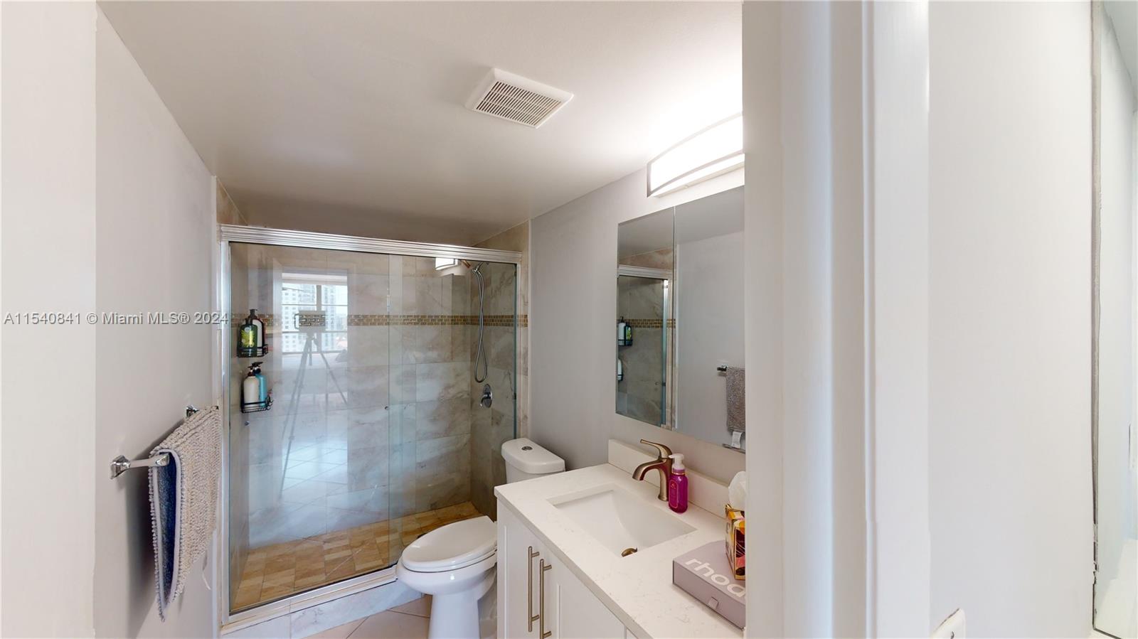 600 Three Islands Blvd 1119, Hallandale Beach, Florida 33009, 2 Bedrooms Bedrooms, ,2 BathroomsBathrooms,Residential,For Sale,600 Three Islands Blvd 1119,A11540841