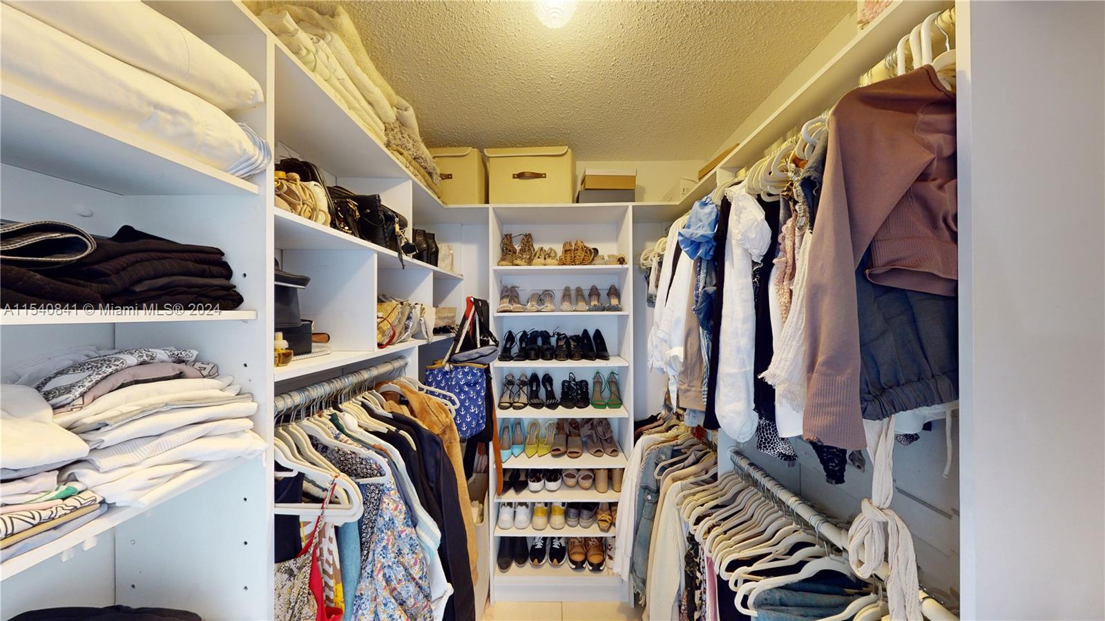 600 Three Islands Blvd 1119, Hallandale Beach, Florida 33009, 2 Bedrooms Bedrooms, ,2 BathroomsBathrooms,Residential,For Sale,600 Three Islands Blvd 1119,A11540841