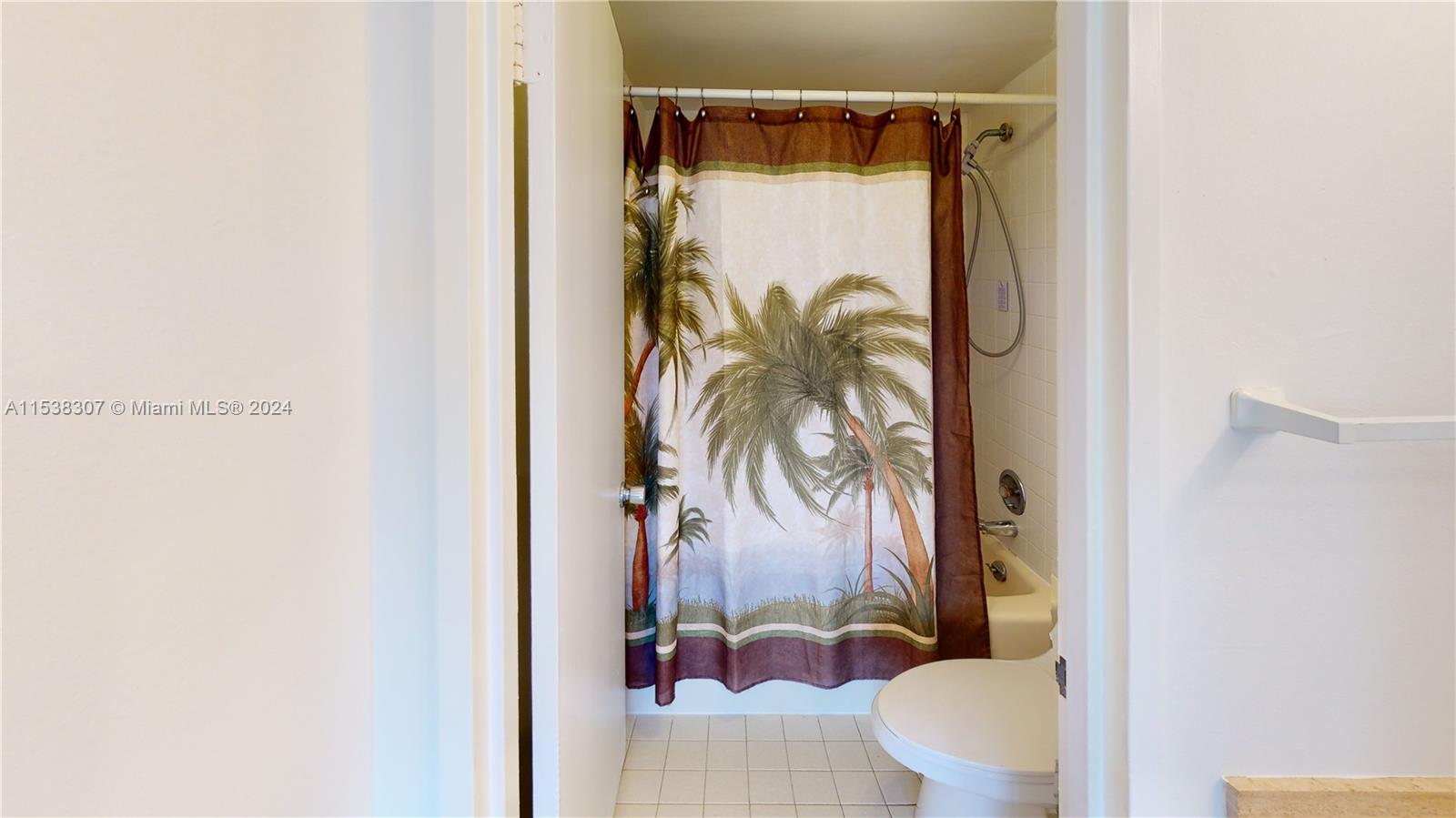 500 Three Islands Blvd 1107, Hallandale Beach, Florida 33009, 1 Bedroom Bedrooms, ,1 BathroomBathrooms,Residential,For Sale,500 Three Islands Blvd 1107,A11538307