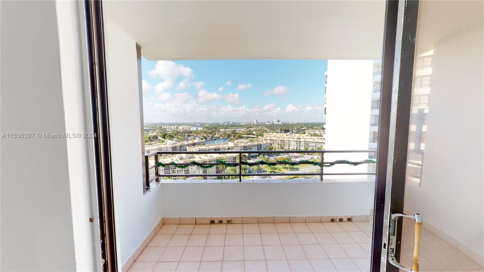500 Three Islands Blvd 1107, Hallandale Beach, Florida 33009, 1 Bedroom Bedrooms, ,1 BathroomBathrooms,Residential,For Sale,500 Three Islands Blvd 1107,A11538307