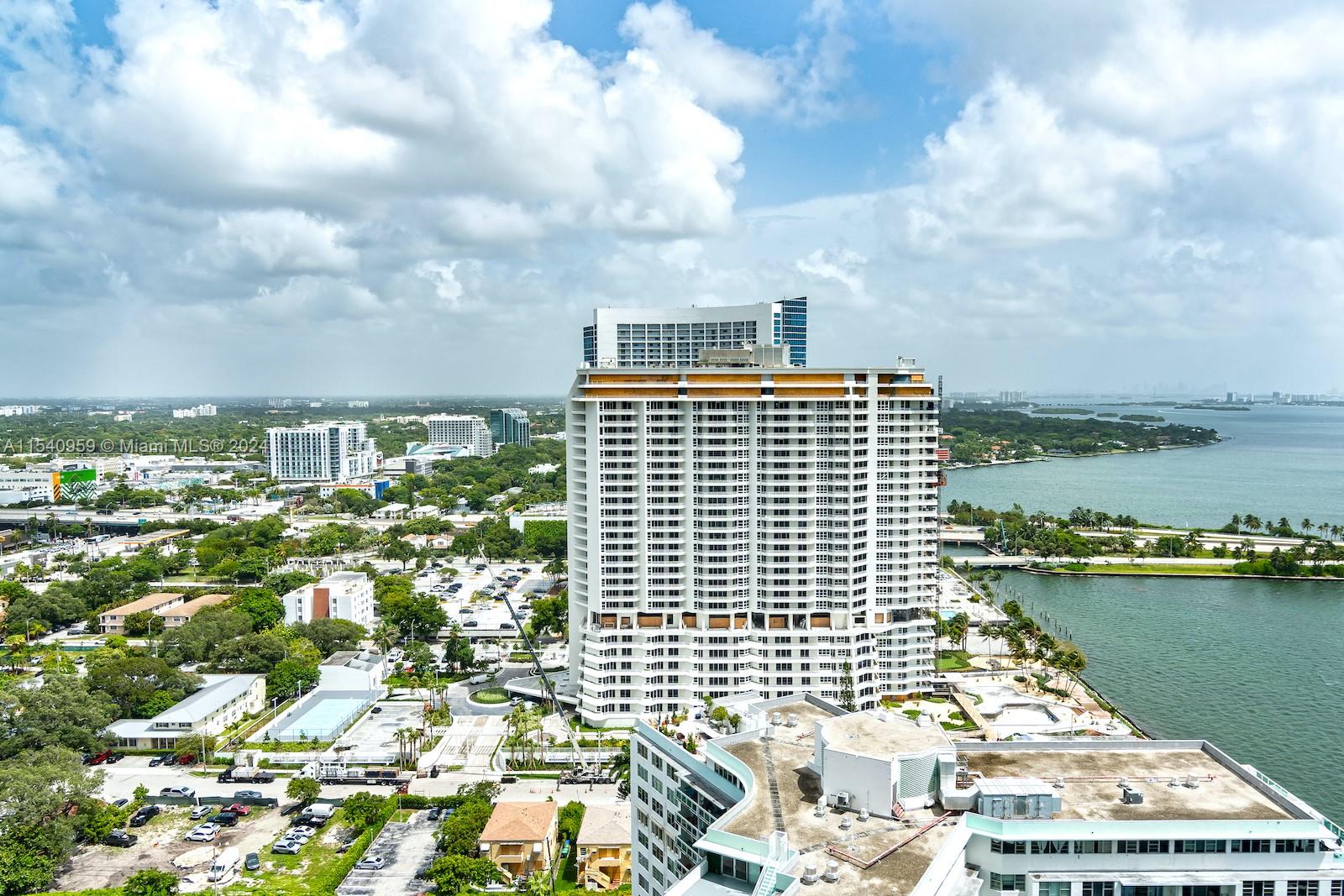 650 NE 32nd St 2608, Miami, Florida 33137, 1 Bedroom Bedrooms, ,1 BathroomBathrooms,Residential,For Sale,650 NE 32nd St 2608,A11540959