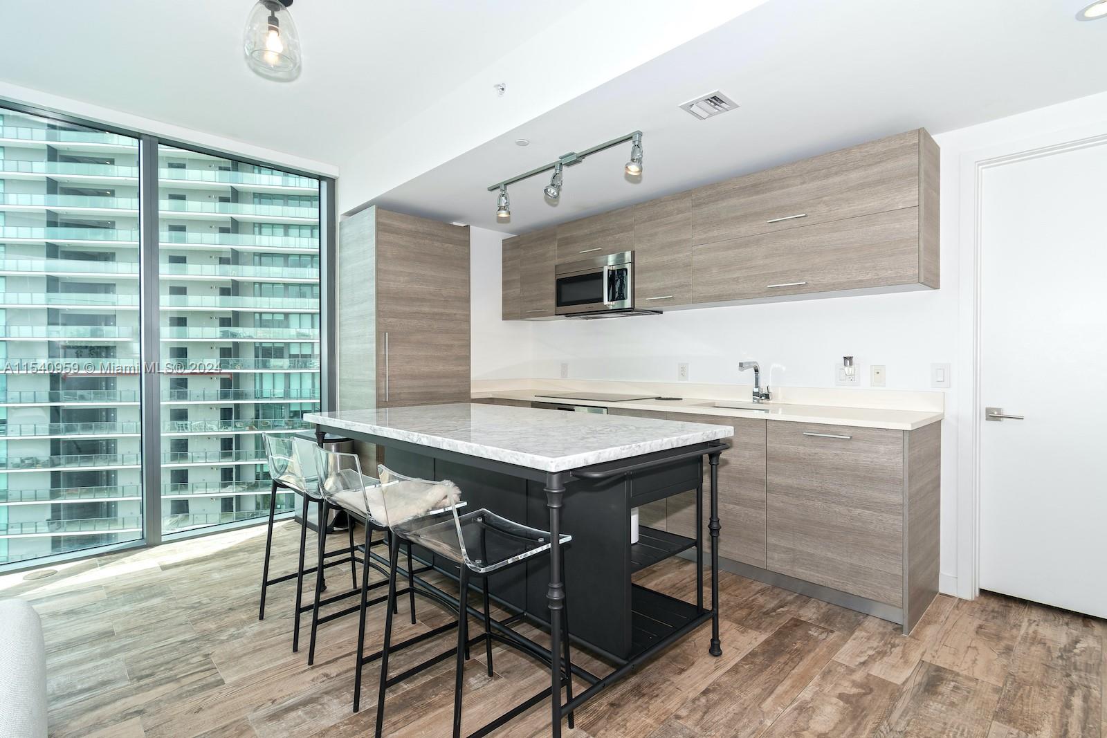 650 NE 32nd St 2608, Miami, Florida 33137, 1 Bedroom Bedrooms, ,1 BathroomBathrooms,Residential,For Sale,650 NE 32nd St 2608,A11540959