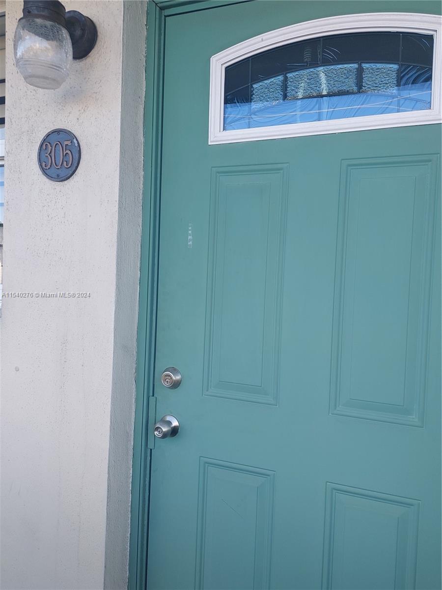 1333 E Hallandale Beach Blvd 305, Hallandale Beach, Florida 33009, 1 Bedroom Bedrooms, ,1 BathroomBathrooms,Residential,For Sale,1333 E Hallandale Beach Blvd 305,A11540276