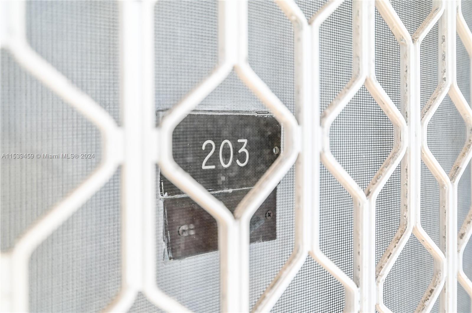 315 SE 11th Ter 203, Dania Beach, Florida 33004, 2 Bedrooms Bedrooms, ,2 BathroomsBathrooms,Residential,For Sale,315 SE 11th Ter 203,A11539459