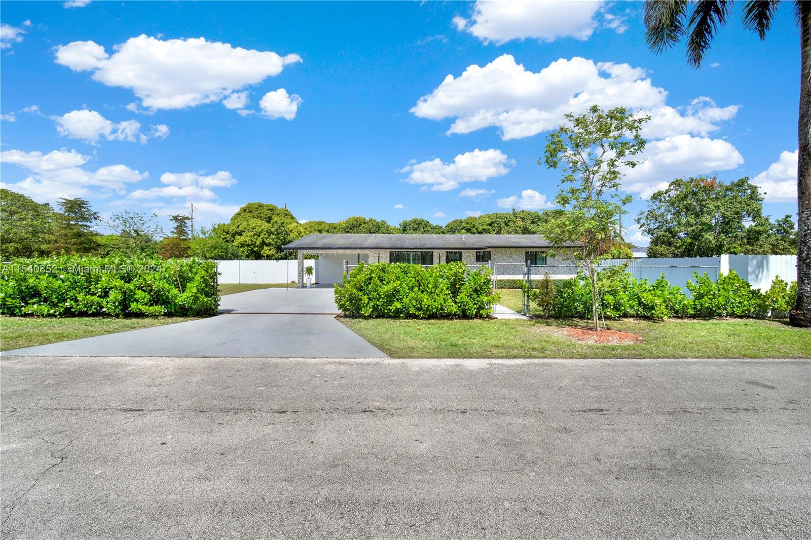 18295 SW 294th St, Homestead, Florida 33030, 3 Bedrooms Bedrooms, ,2 BathroomsBathrooms,Residential,For Sale,18295 SW 294th St,A11540852