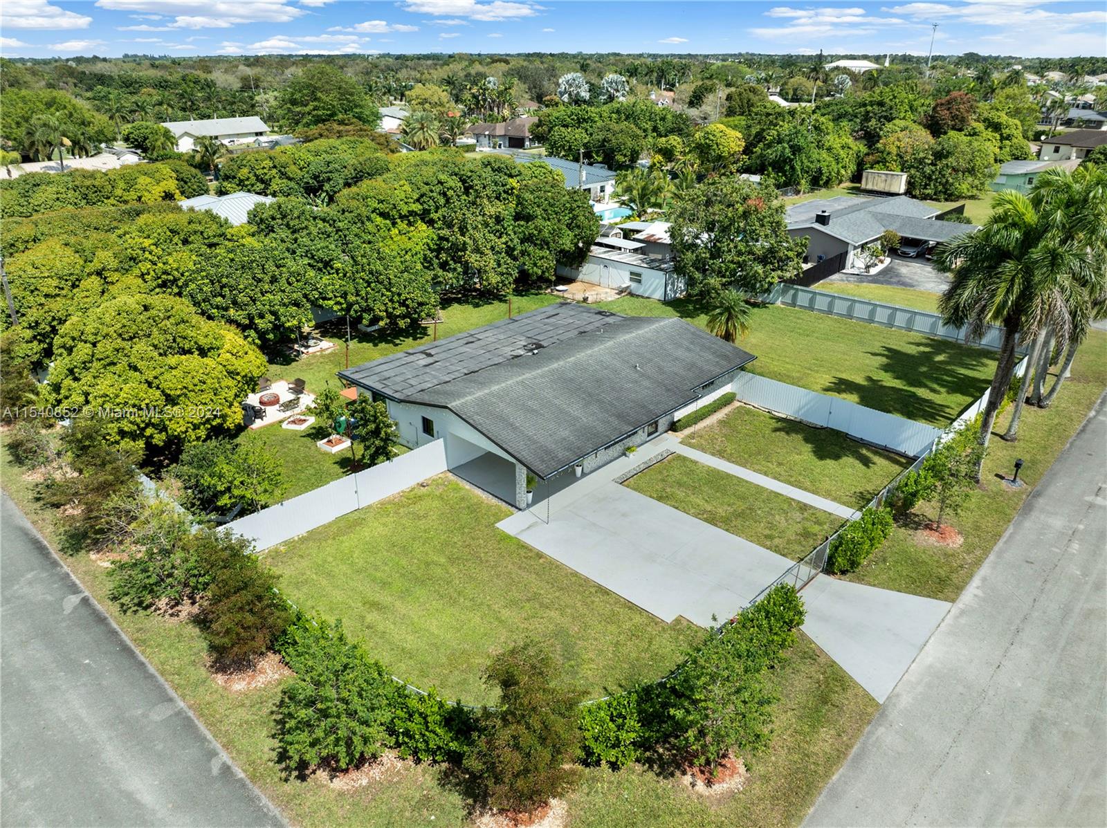 18295 SW 294th St, Homestead, Florida 33030, 3 Bedrooms Bedrooms, ,2 BathroomsBathrooms,Residential,For Sale,18295 SW 294th St,A11540852