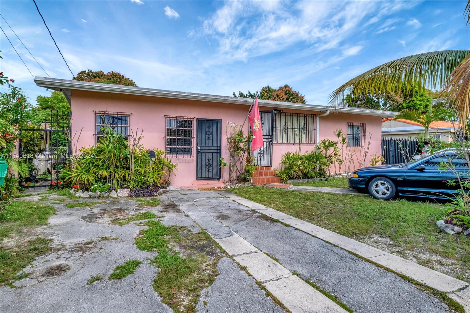 3425 SW 13th St, Miami, Florida 33145, 4 Bedrooms Bedrooms, ,2 BathroomsBathrooms,Residential,For Sale,3425 SW 13th St,A11540618