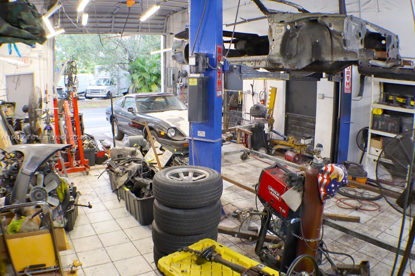 400 NW 1st St, Dania Beach, Florida 33004, ,Businessopportunity,For Sale,400 NW 1st St,A11541008