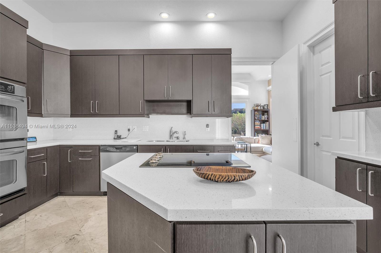 928 Captiva Dr, Hollywood, Florida 33019, 5 Bedrooms Bedrooms, ,4 BathroomsBathrooms,Residential,For Sale,928 Captiva Dr,A11536494