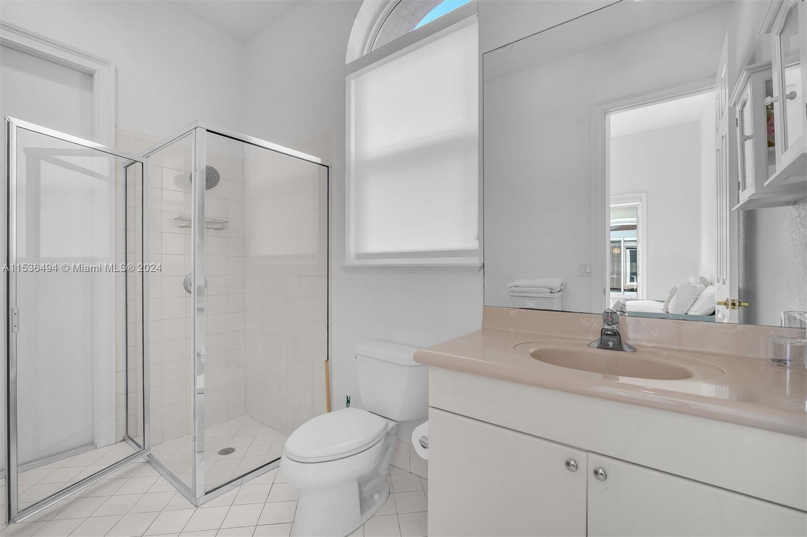 928 Captiva Dr, Hollywood, Florida 33019, 5 Bedrooms Bedrooms, ,4 BathroomsBathrooms,Residential,For Sale,928 Captiva Dr,A11536494