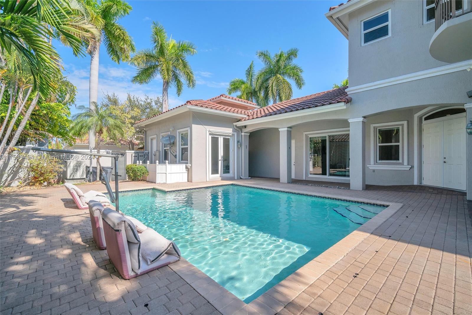 928 Captiva Dr, Hollywood, Florida 33019, 5 Bedrooms Bedrooms, ,4 BathroomsBathrooms,Residential,For Sale,928 Captiva Dr,A11536494