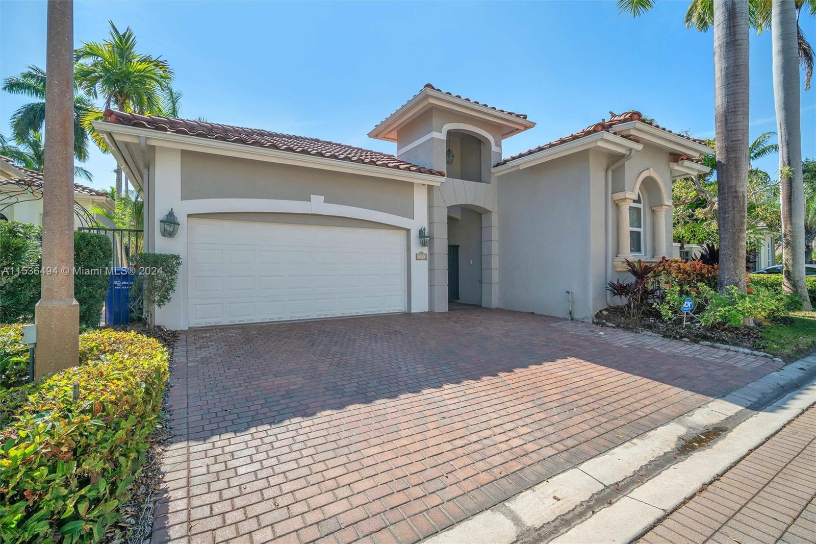928 Captiva Dr, Hollywood, Florida 33019, 5 Bedrooms Bedrooms, ,4 BathroomsBathrooms,Residential,For Sale,928 Captiva Dr,A11536494