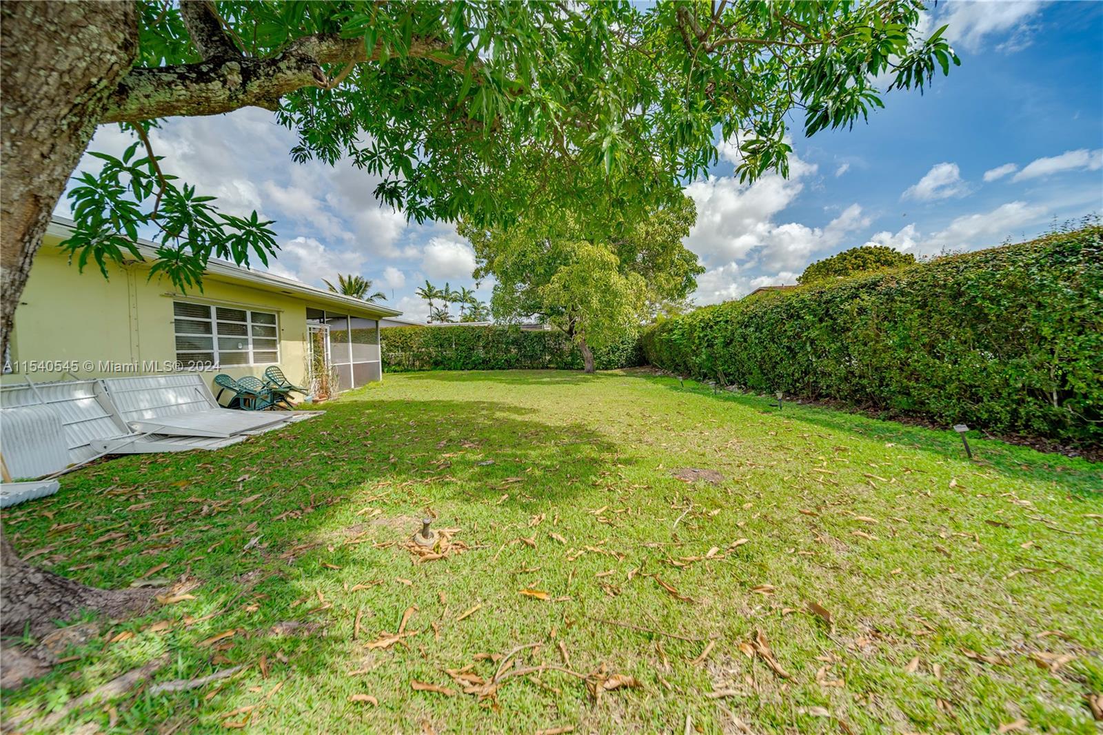 11710 18th St, Pembroke Pines, FL, 33026 United States, 3 Bedrooms Bedrooms, ,2 BathroomsBathrooms,Residential,For Sale,18th St,A11540545