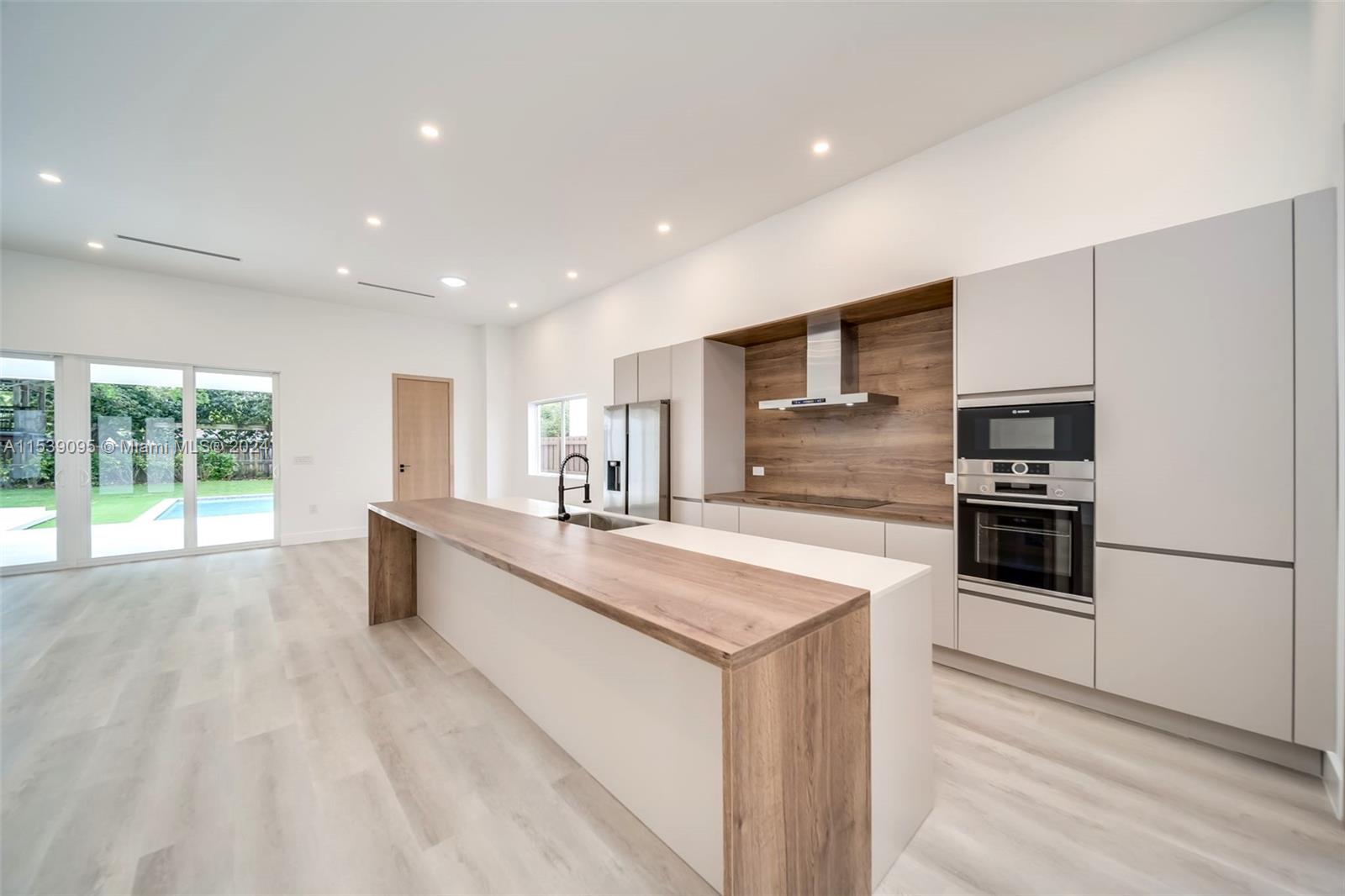 8990 N Miami Ave, El Portal, Florida 33150, 4 Bedrooms Bedrooms, ,4 BathroomsBathrooms,Residential,For Sale,8990 N Miami Ave,A11539095