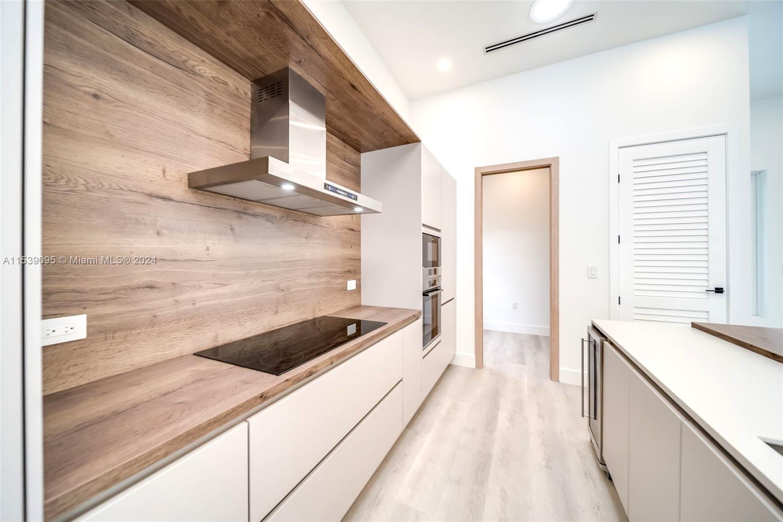 8990 N Miami Ave, El Portal, Florida 33150, 4 Bedrooms Bedrooms, ,4 BathroomsBathrooms,Residential,For Sale,8990 N Miami Ave,A11539095