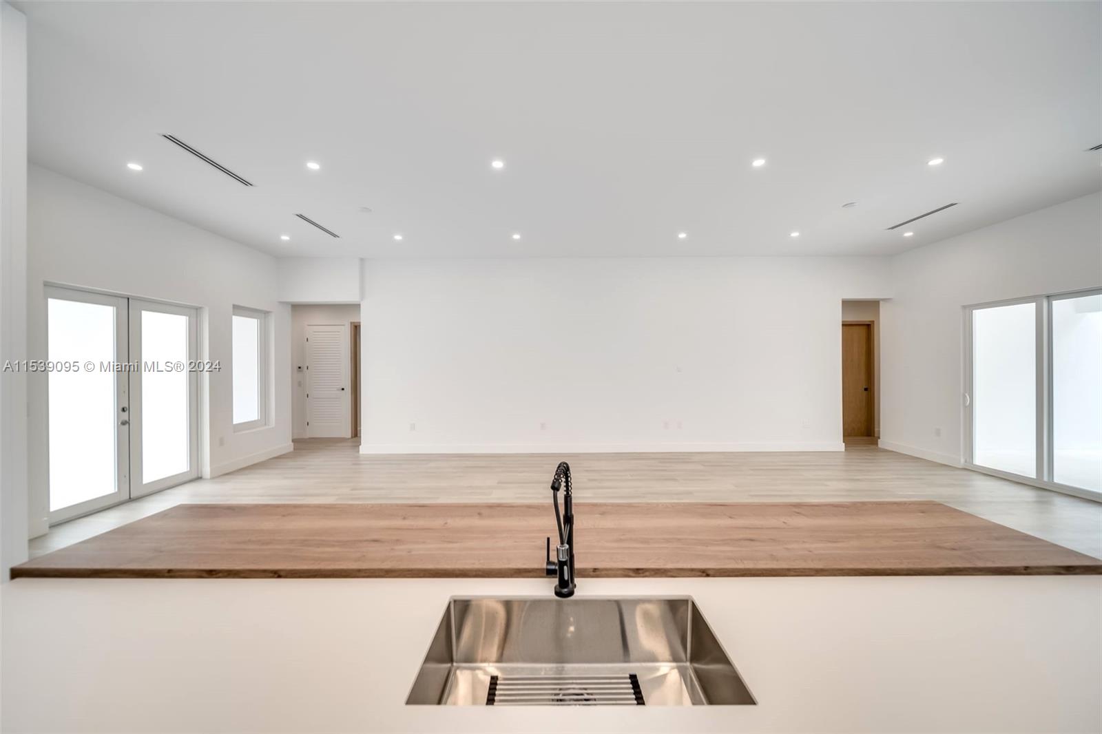 8990 N Miami Ave, El Portal, Florida 33150, 4 Bedrooms Bedrooms, ,4 BathroomsBathrooms,Residential,For Sale,8990 N Miami Ave,A11539095