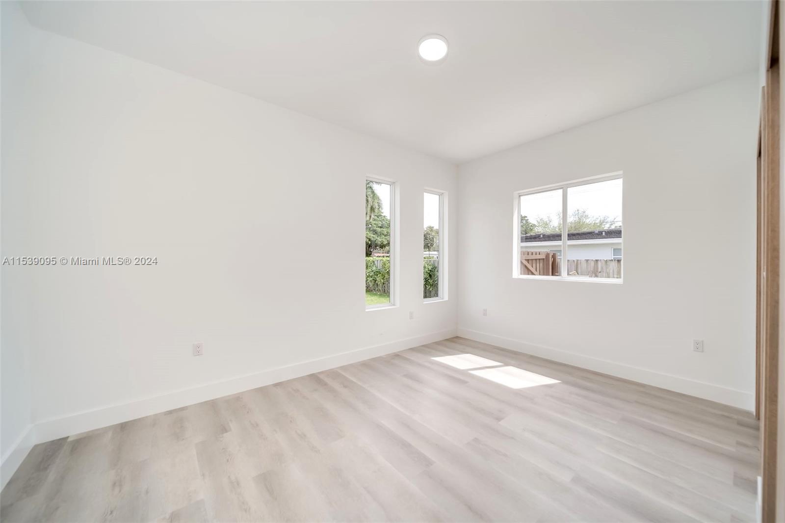 8990 N Miami Ave, El Portal, Florida 33150, 4 Bedrooms Bedrooms, ,4 BathroomsBathrooms,Residential,For Sale,8990 N Miami Ave,A11539095