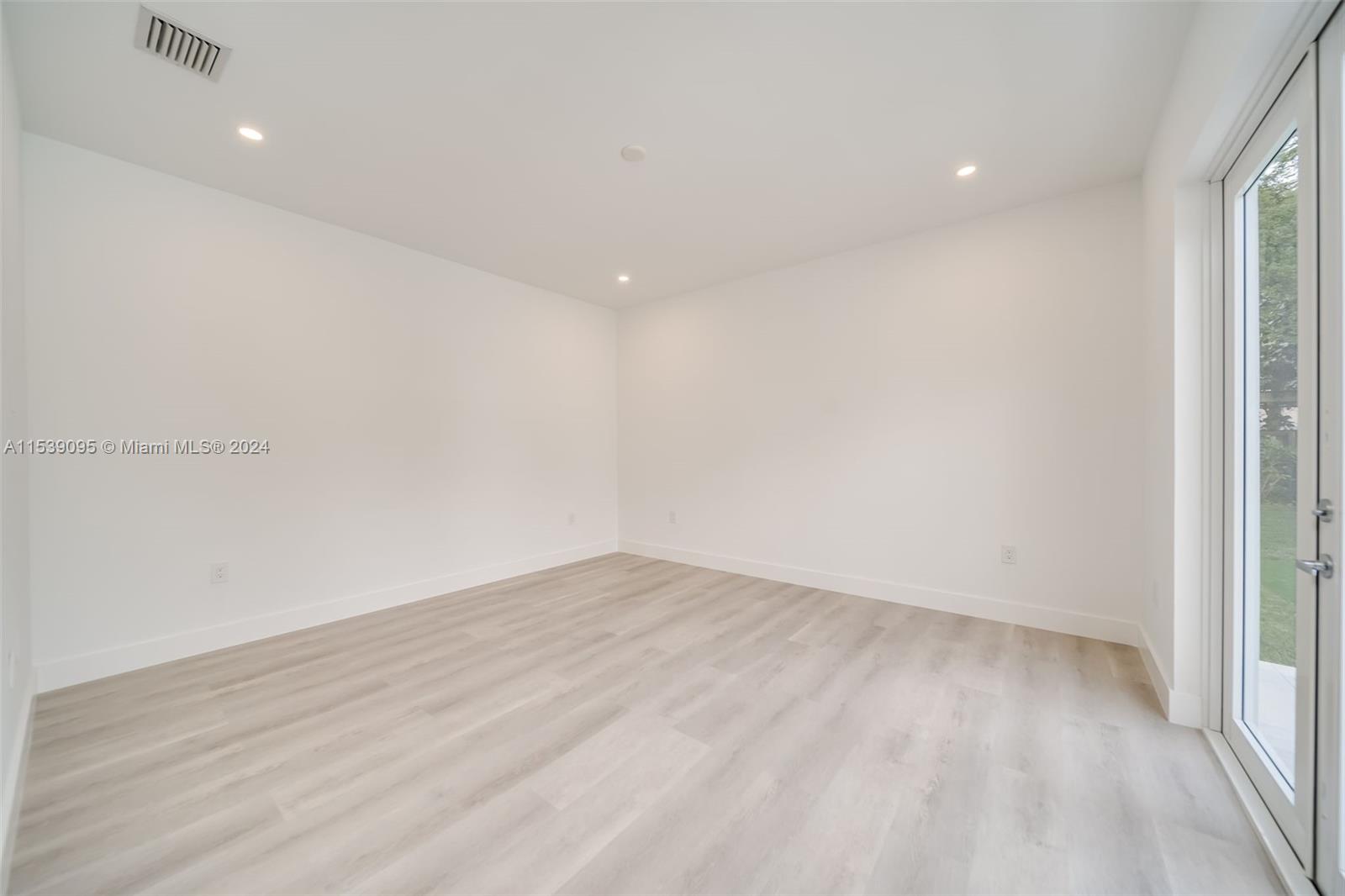 8990 N Miami Ave, El Portal, Florida 33150, 4 Bedrooms Bedrooms, ,4 BathroomsBathrooms,Residential,For Sale,8990 N Miami Ave,A11539095